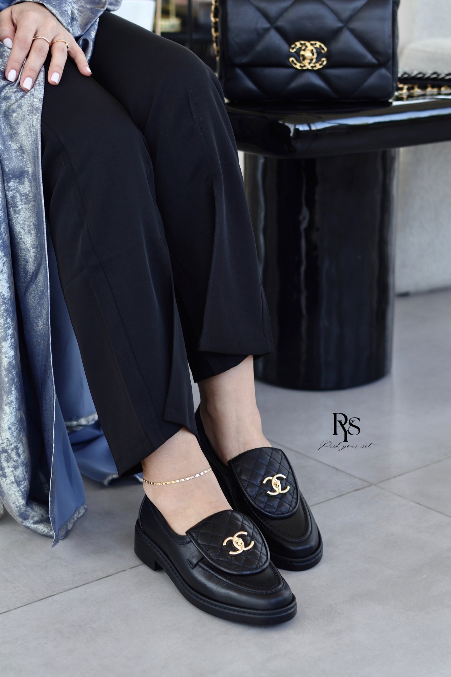 Interlocking CC loafers