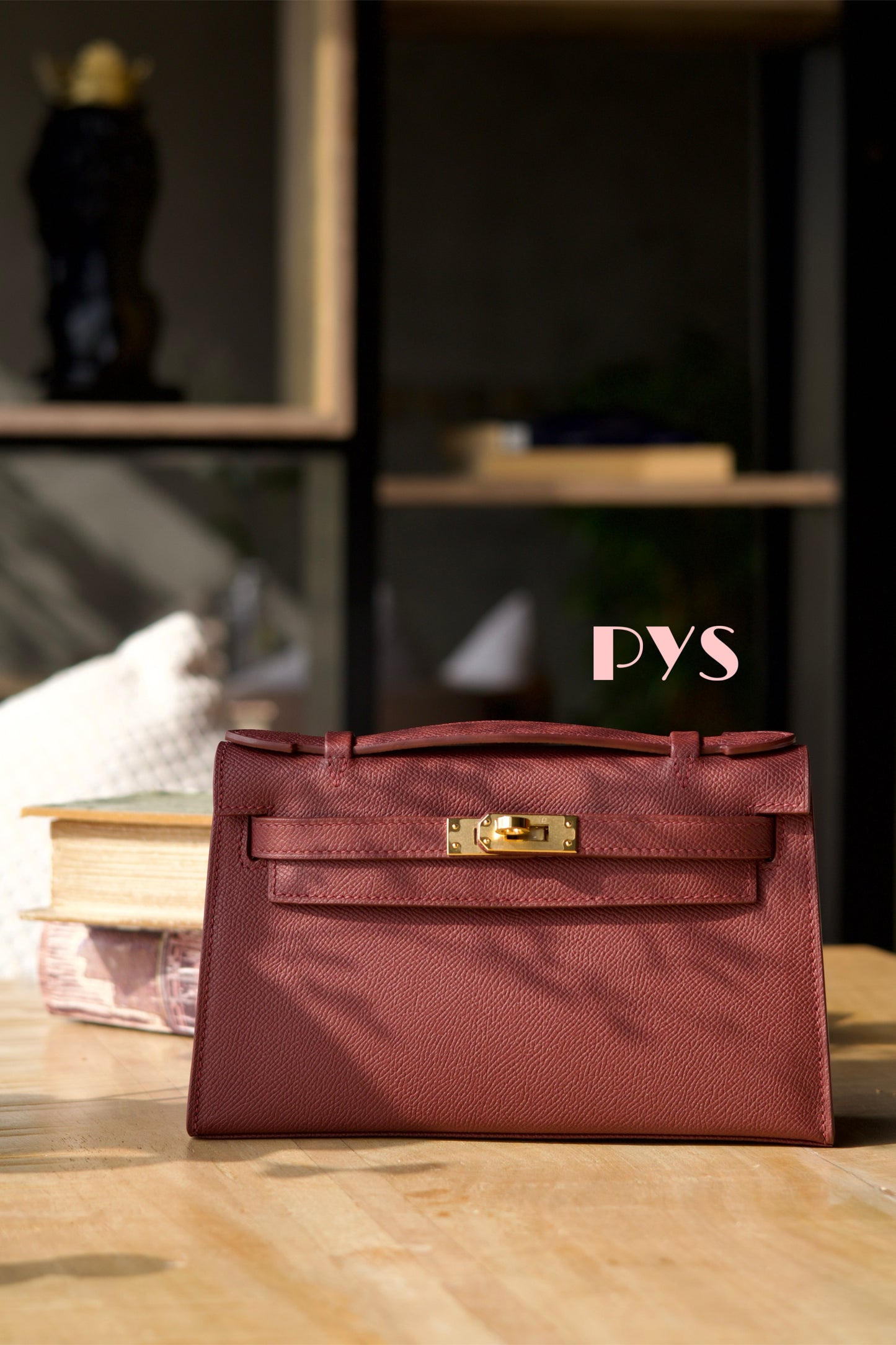 Kelly Pochette