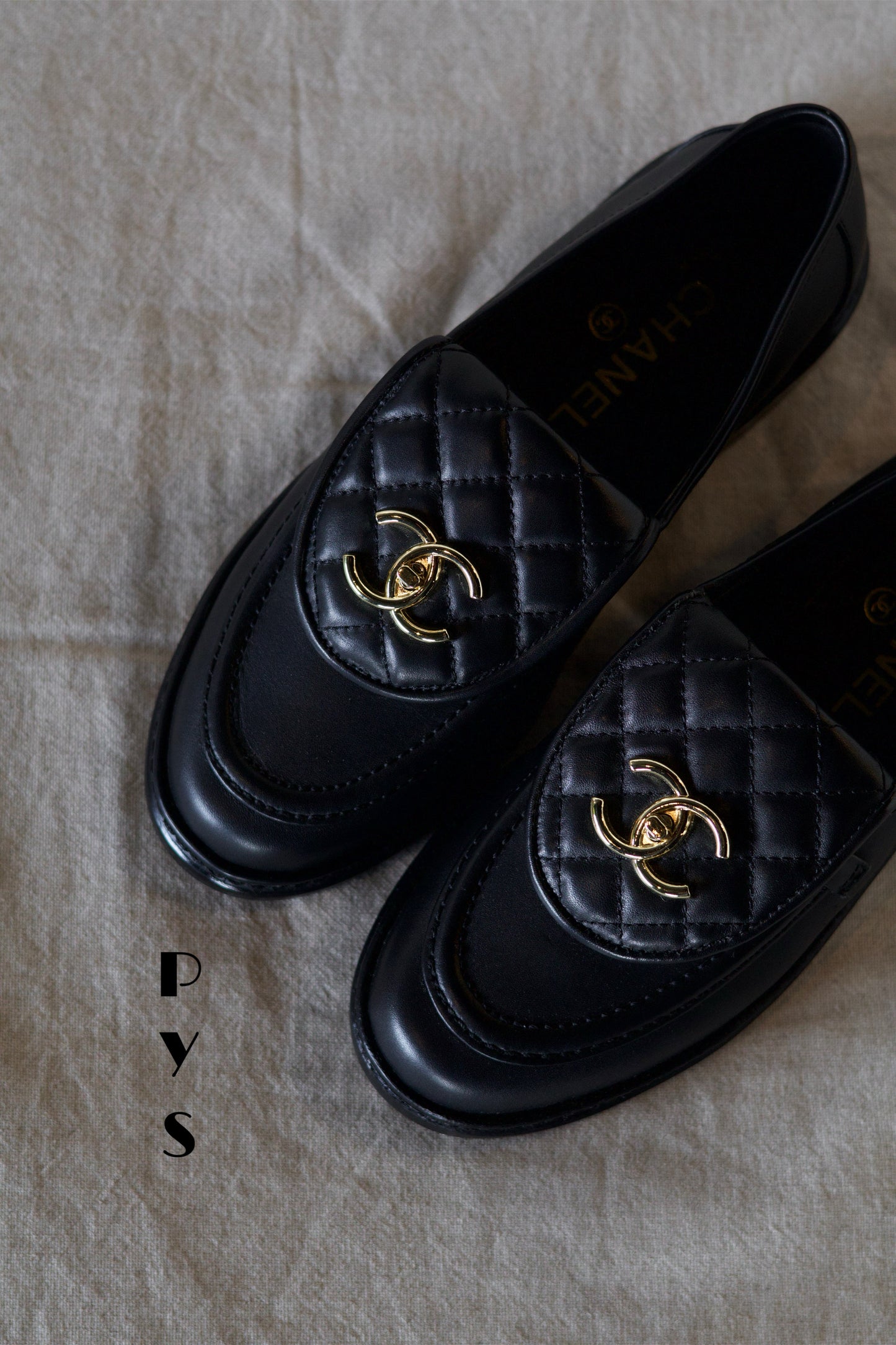Interlocking CC loafers