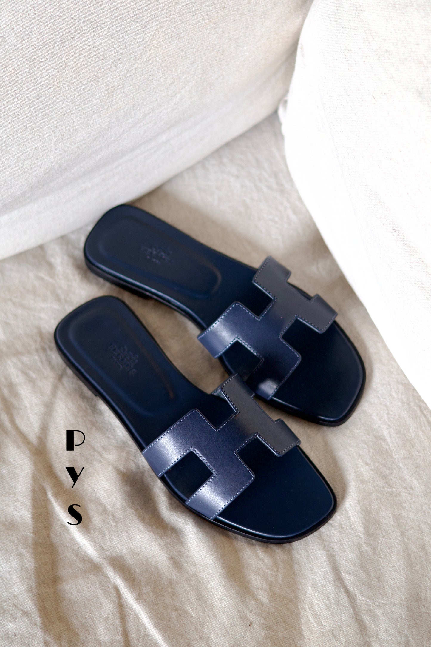 Oran sandal