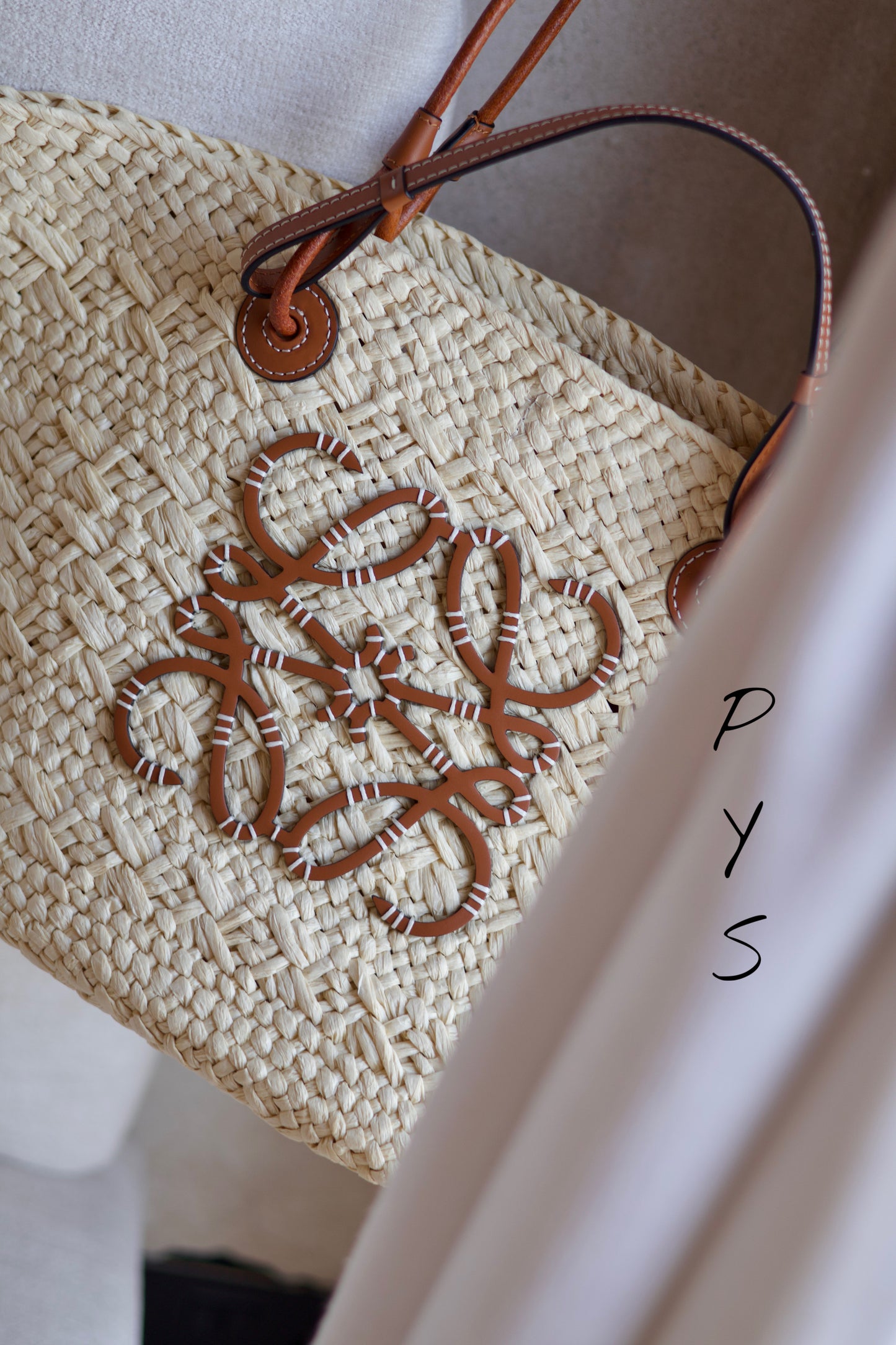 Medium Anagram Basket bag