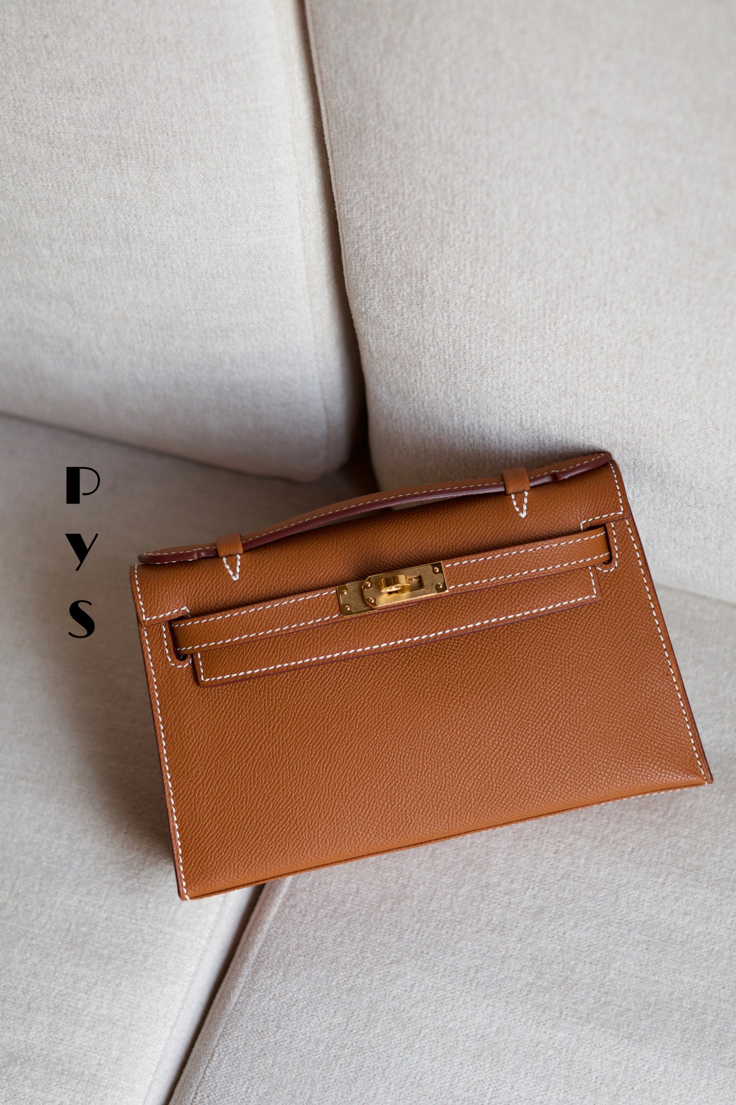 Kelly Pochette