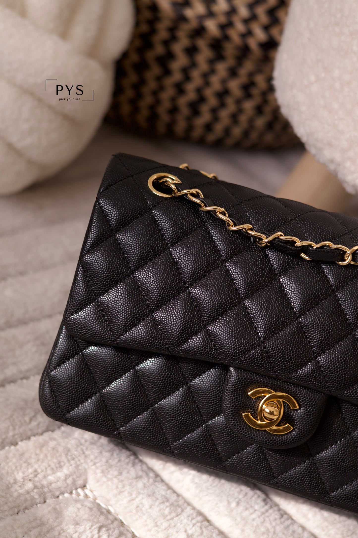 Classic 11.12 Handbag