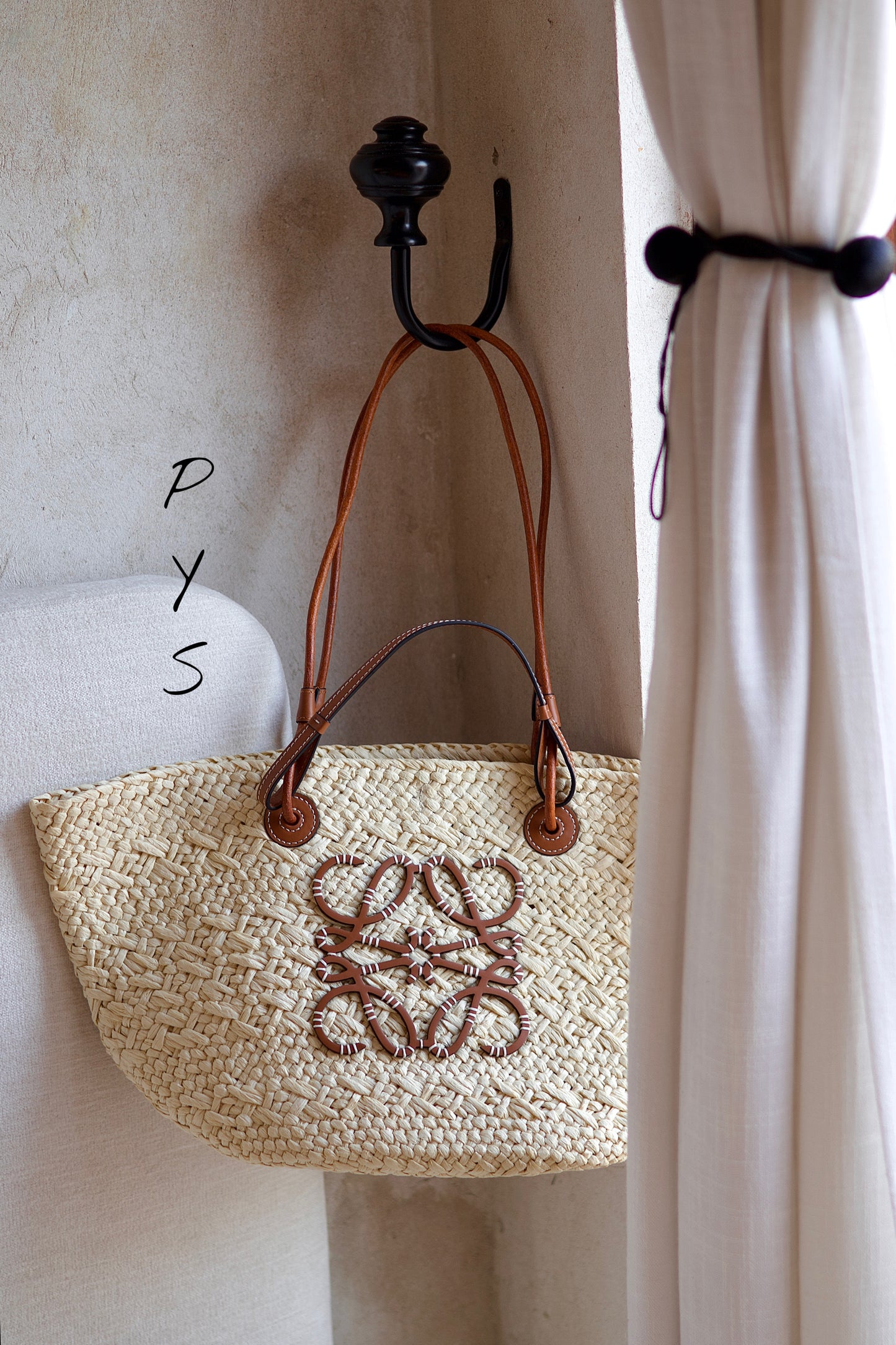 Medium Anagram Basket bag