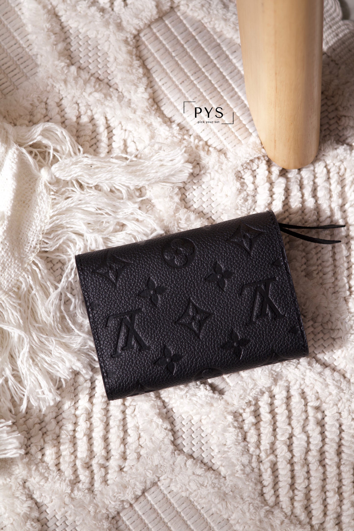 Victorine Wallet