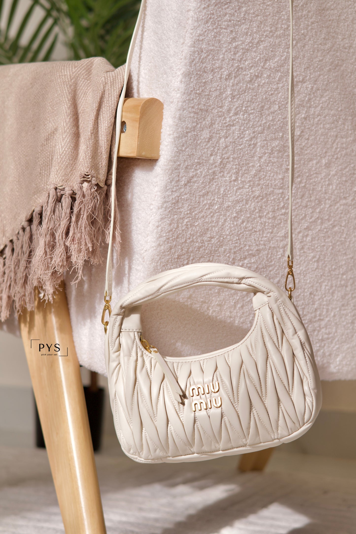 Wander matelassé nappa leather hobo Small