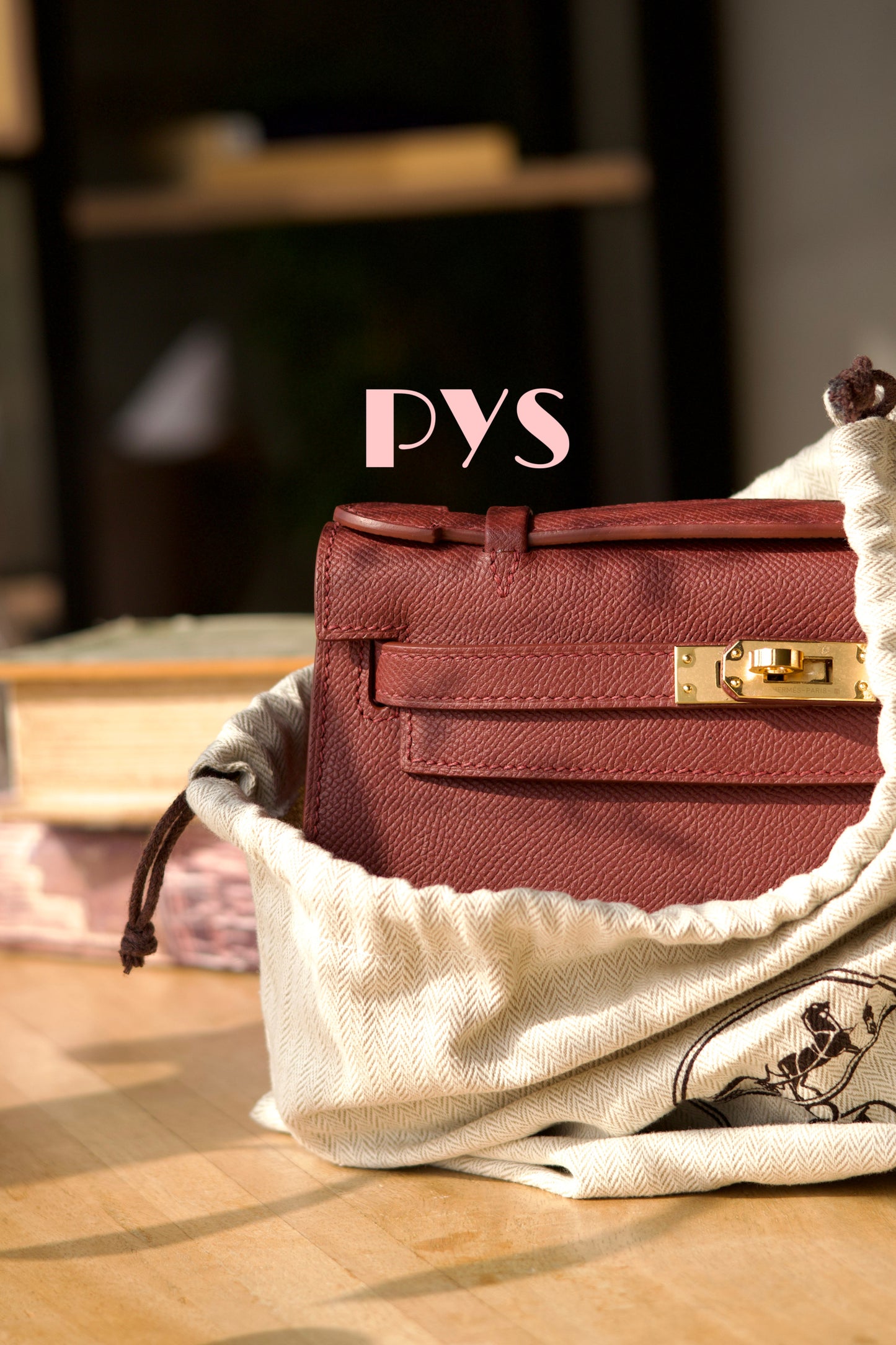 Kelly Pochette