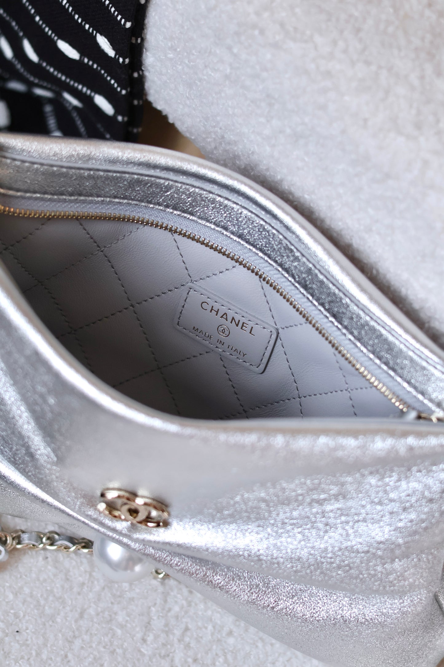 Clutch With Chain
