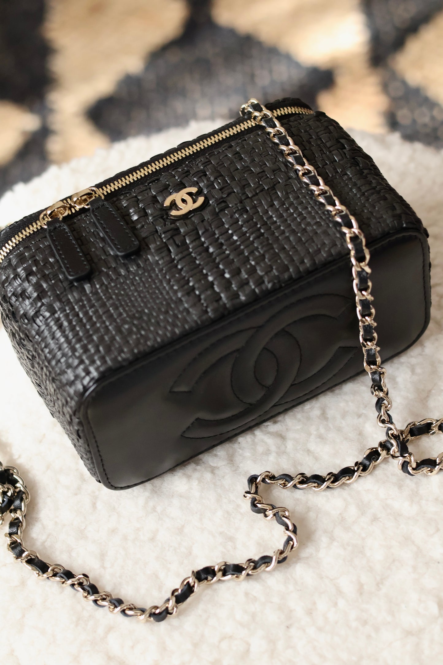 Classic Long Vanity with Chain