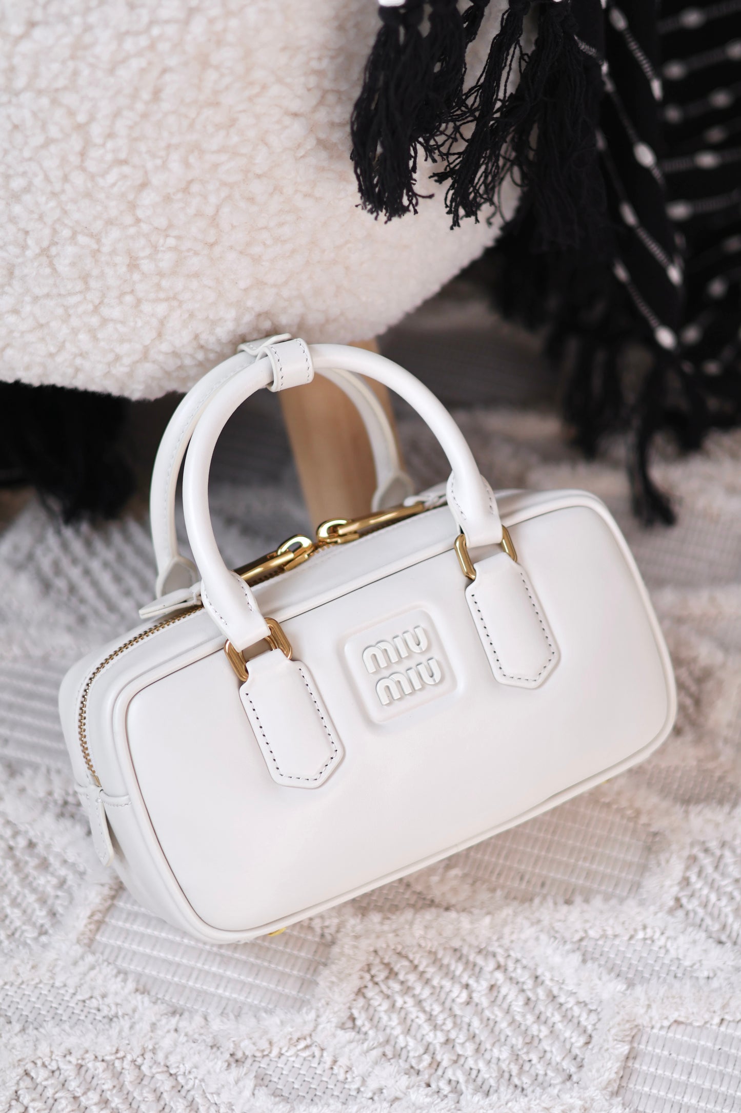 Arcadie leather bag