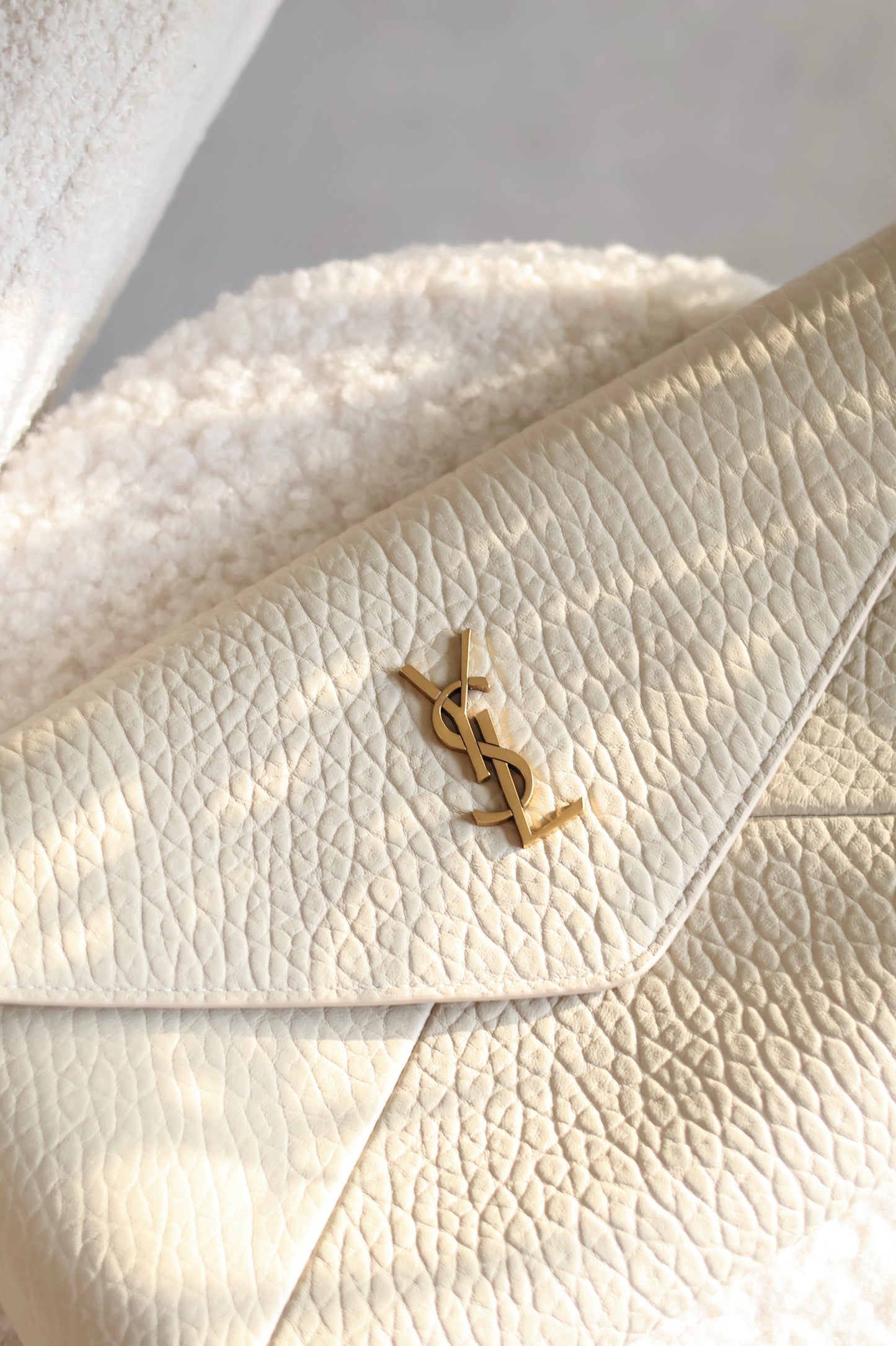Cassandre clutch