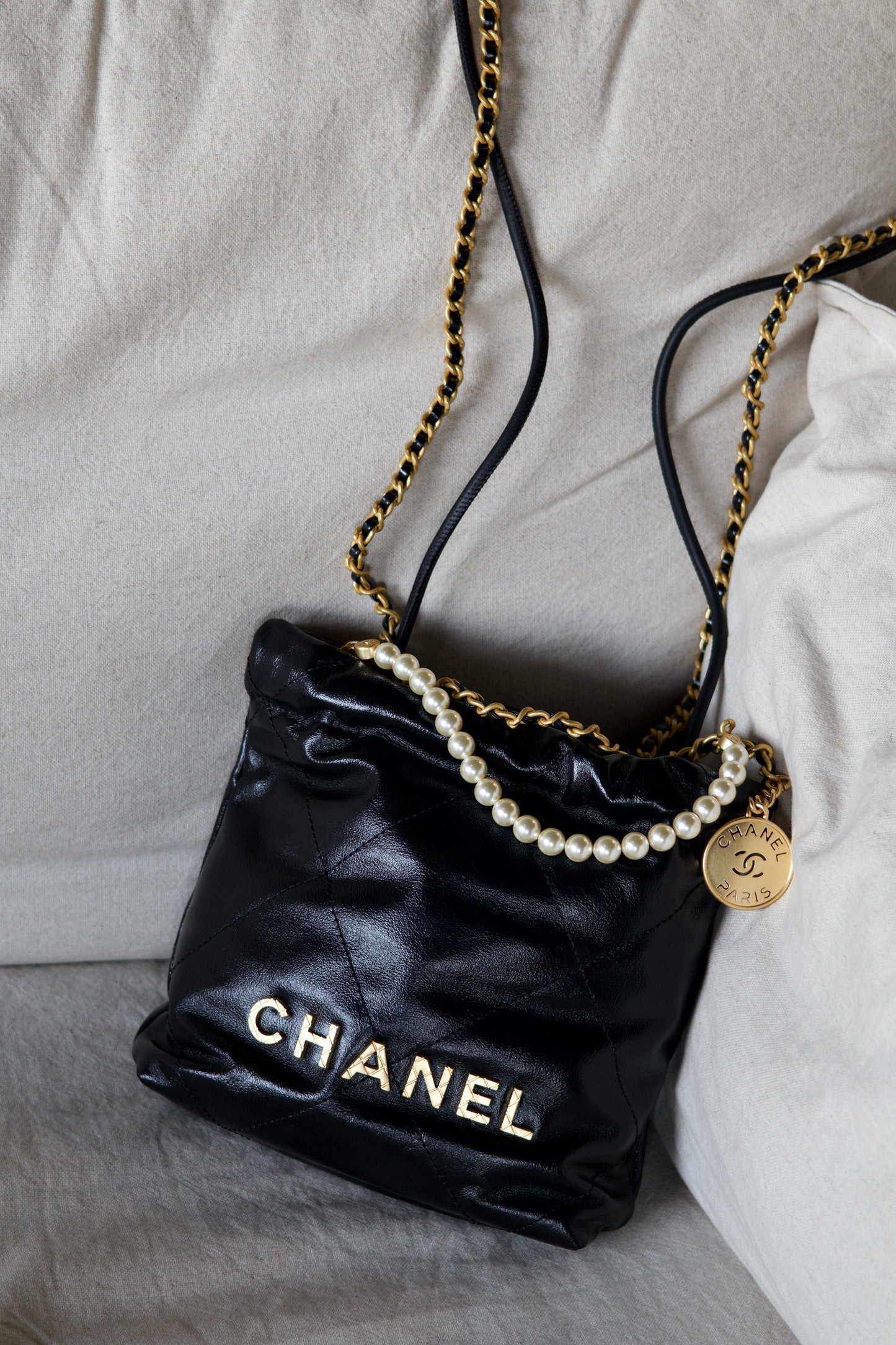 CHANEL 22 Mini Handbag