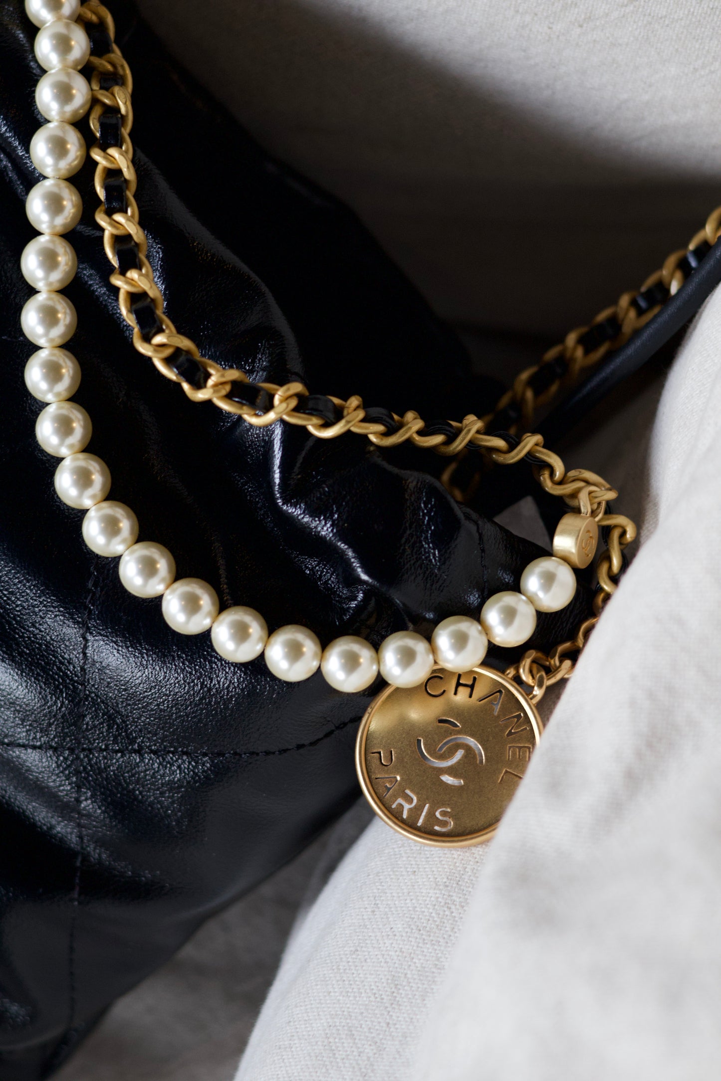 CHANEL 22 Mini Handbag