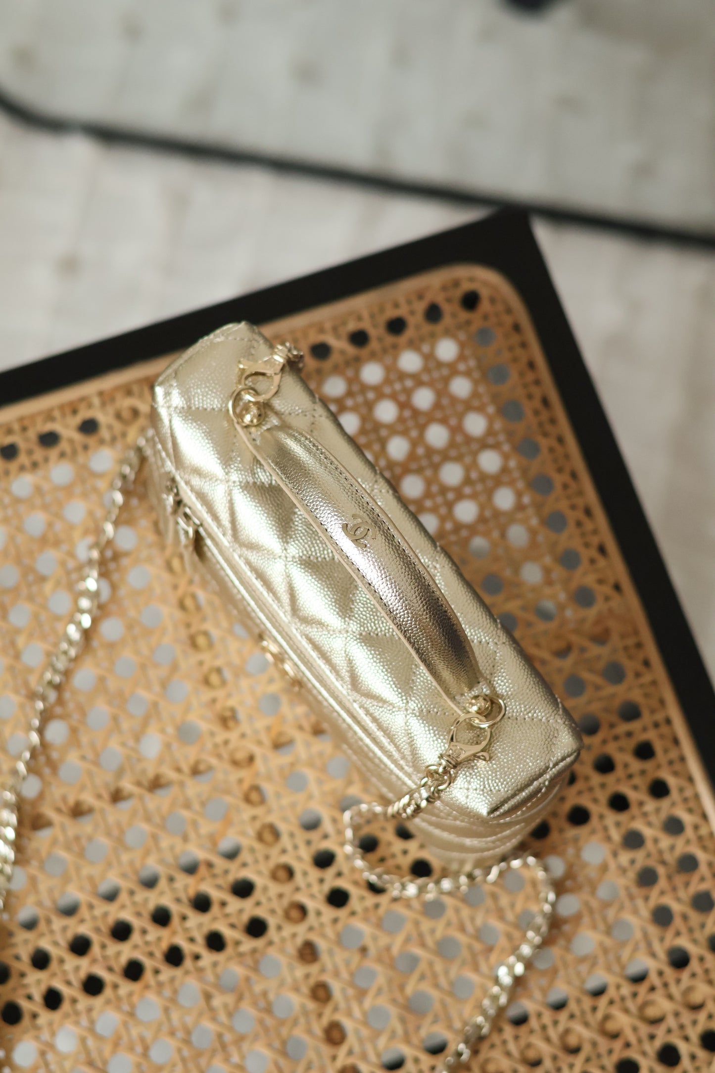 Vanity with Chain in Grained Calfskin