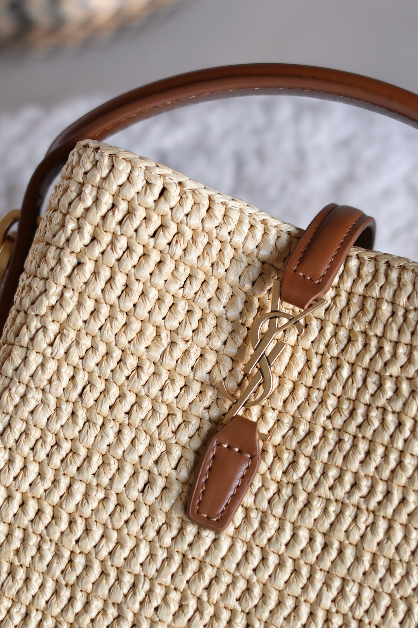 LE 37 Raffia mini