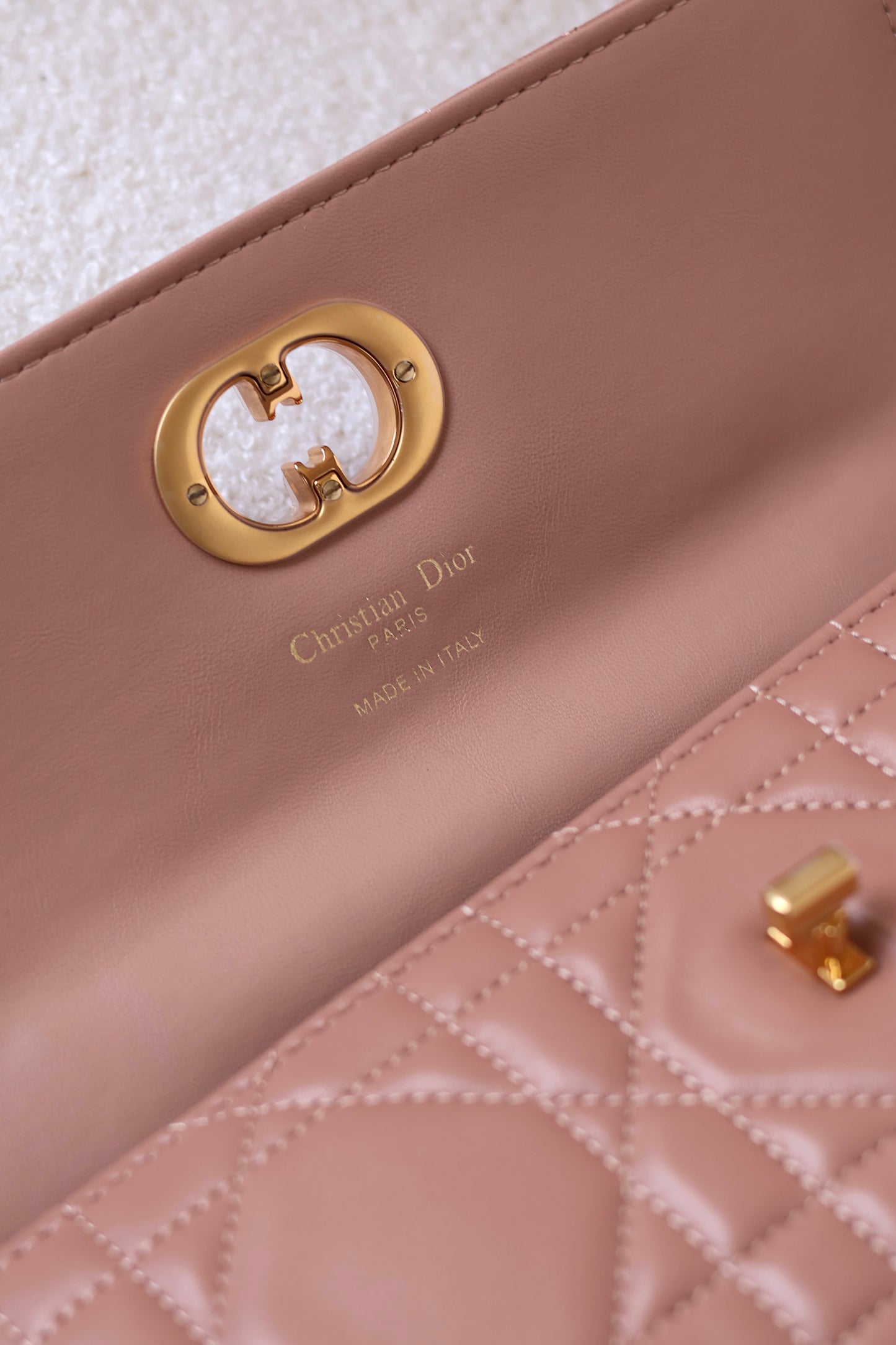 Miss Caro Top Handle-pouch