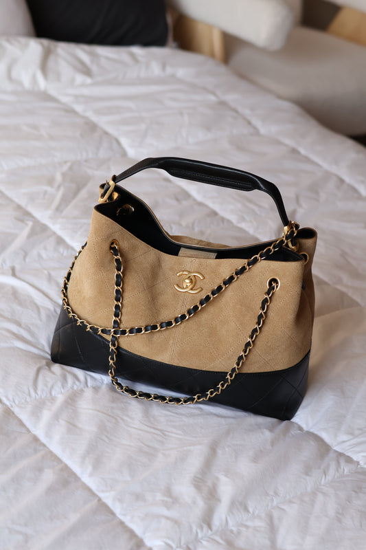CHANEL Small Tote
