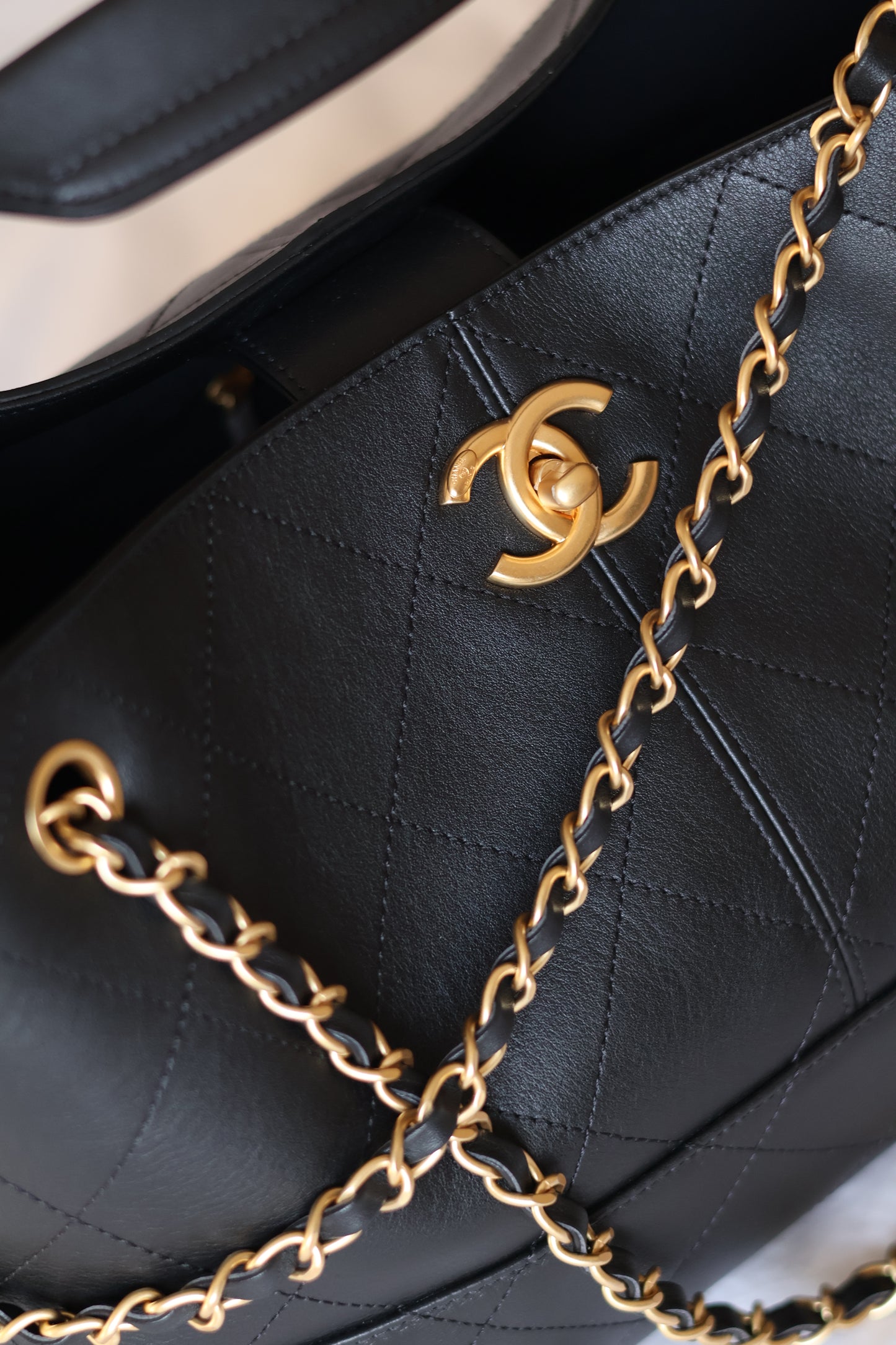 CHANEL Small Tote