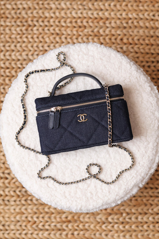 Classic Vanity with Chain