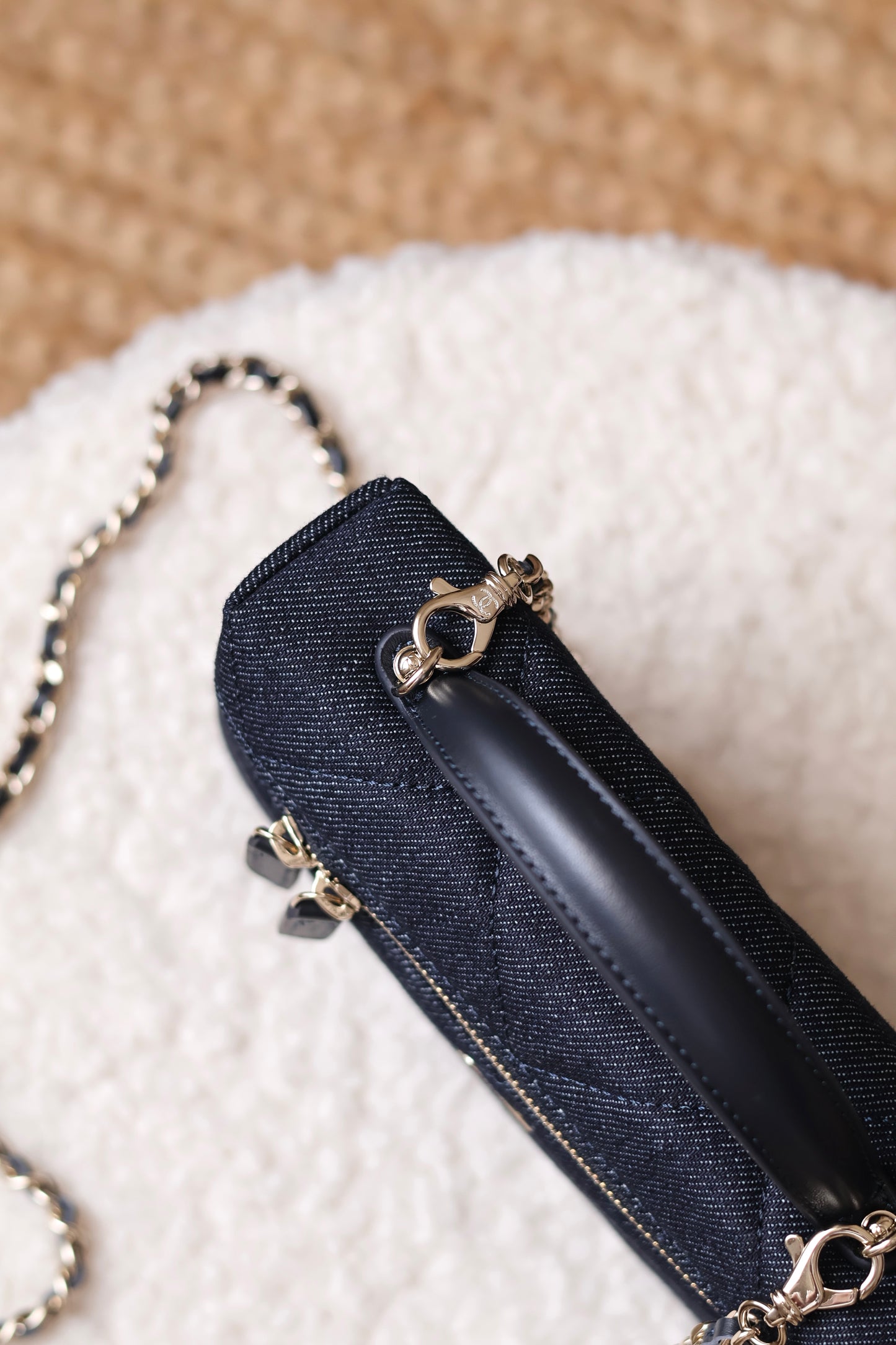 Classic Vanity with Chain