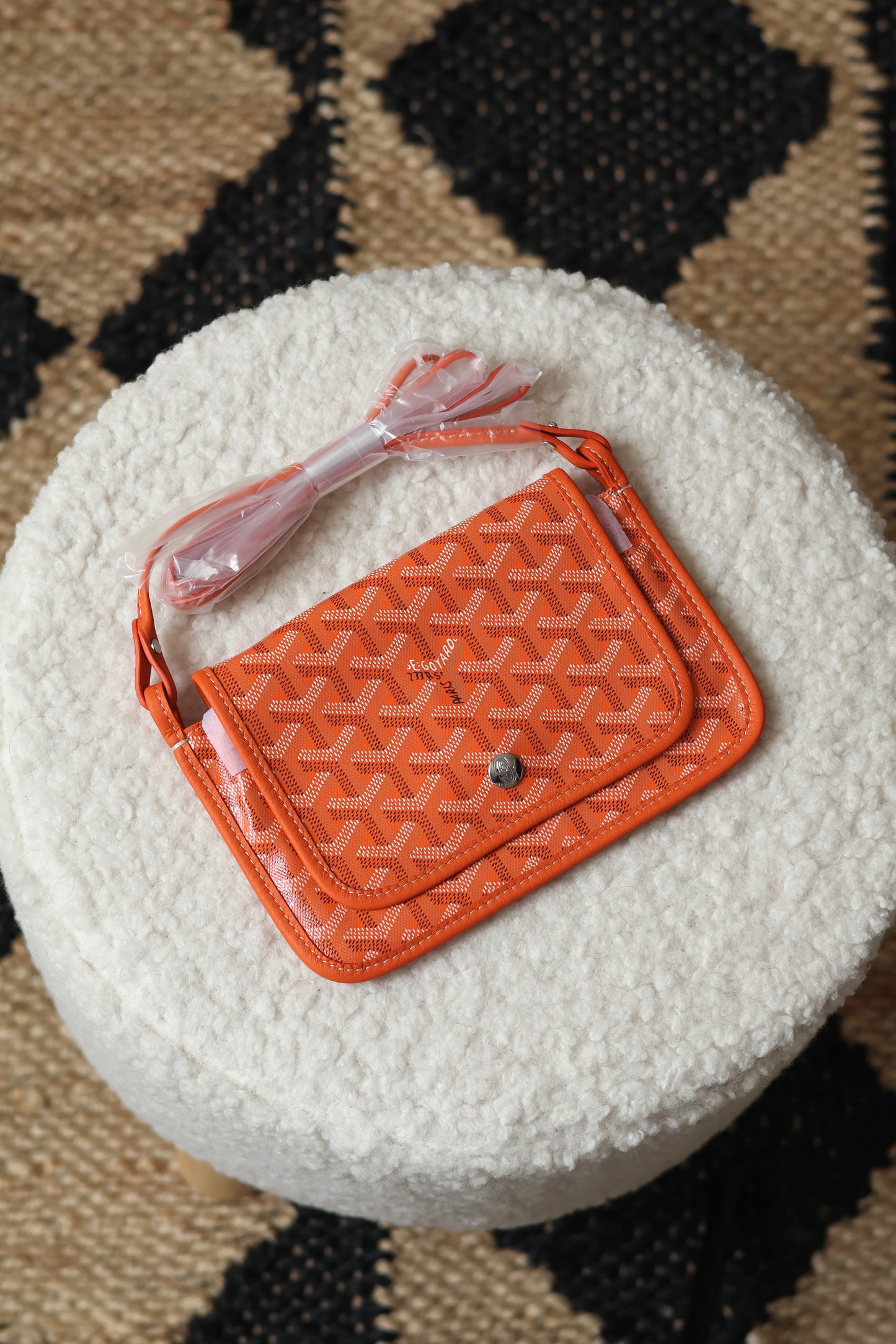 Plumet pouch-wallet