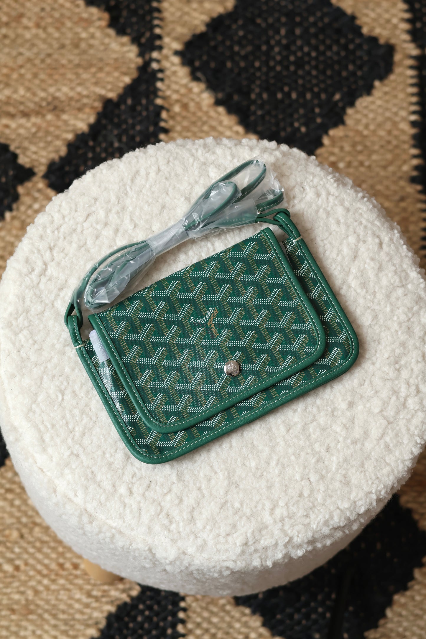 Plumet pouch-wallet