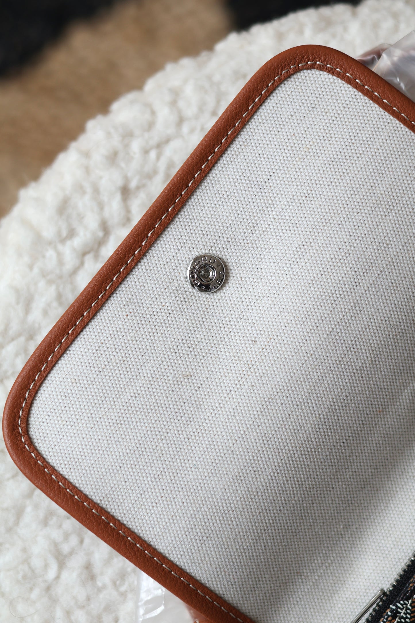 Plumet pouch-wallet