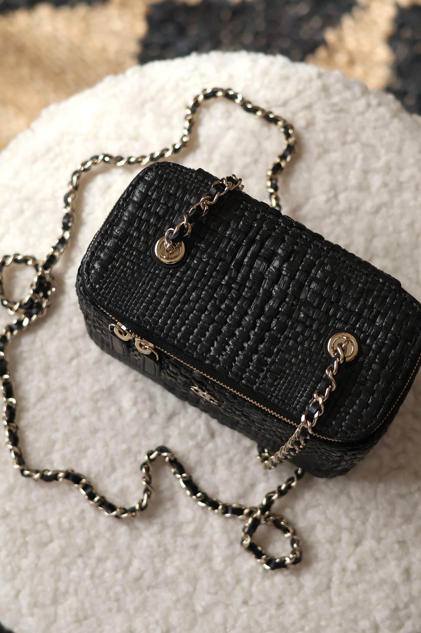 Classic Long Vanity with Chain