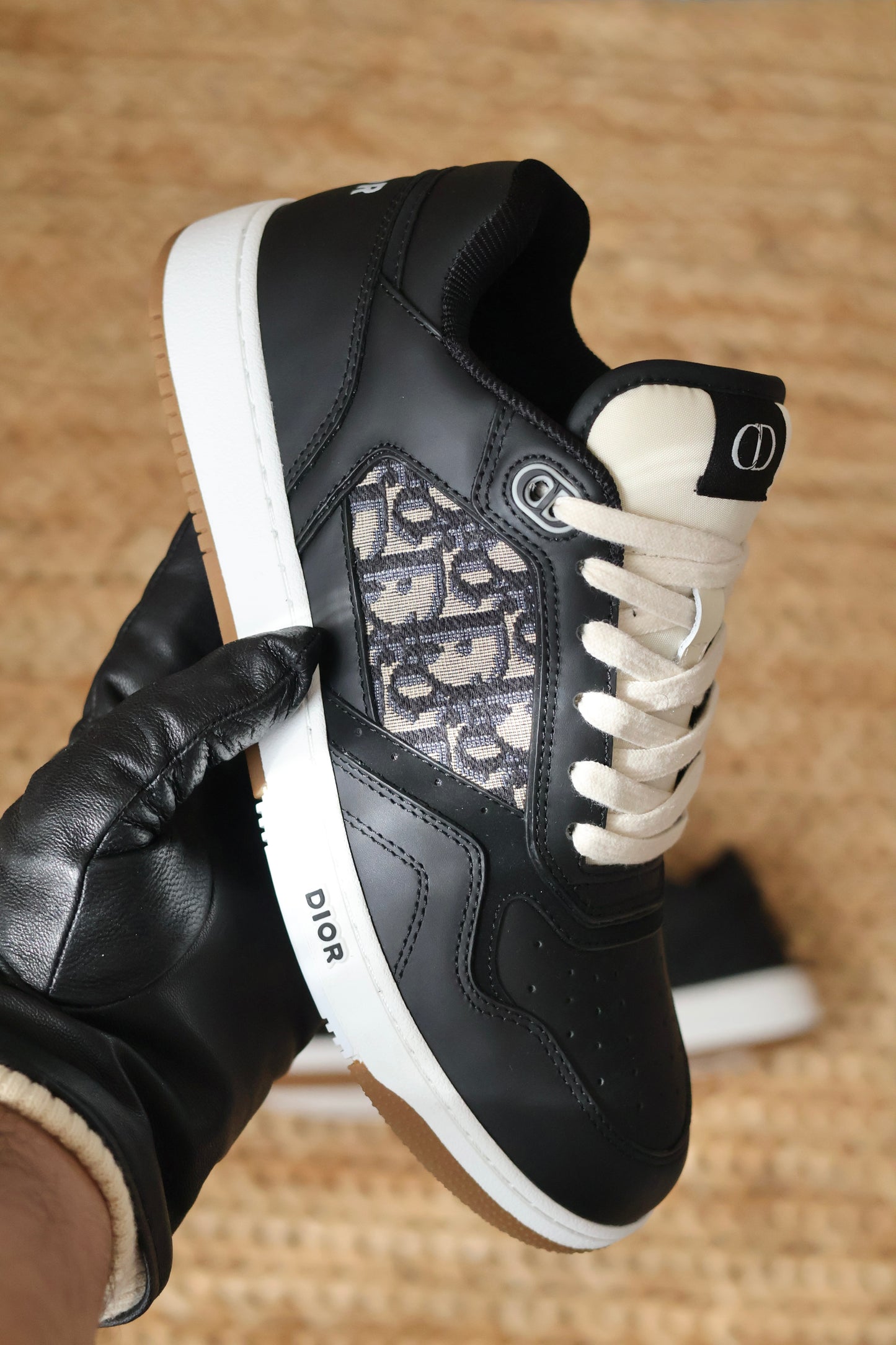 B27 Uptown Low-Top Sneaker