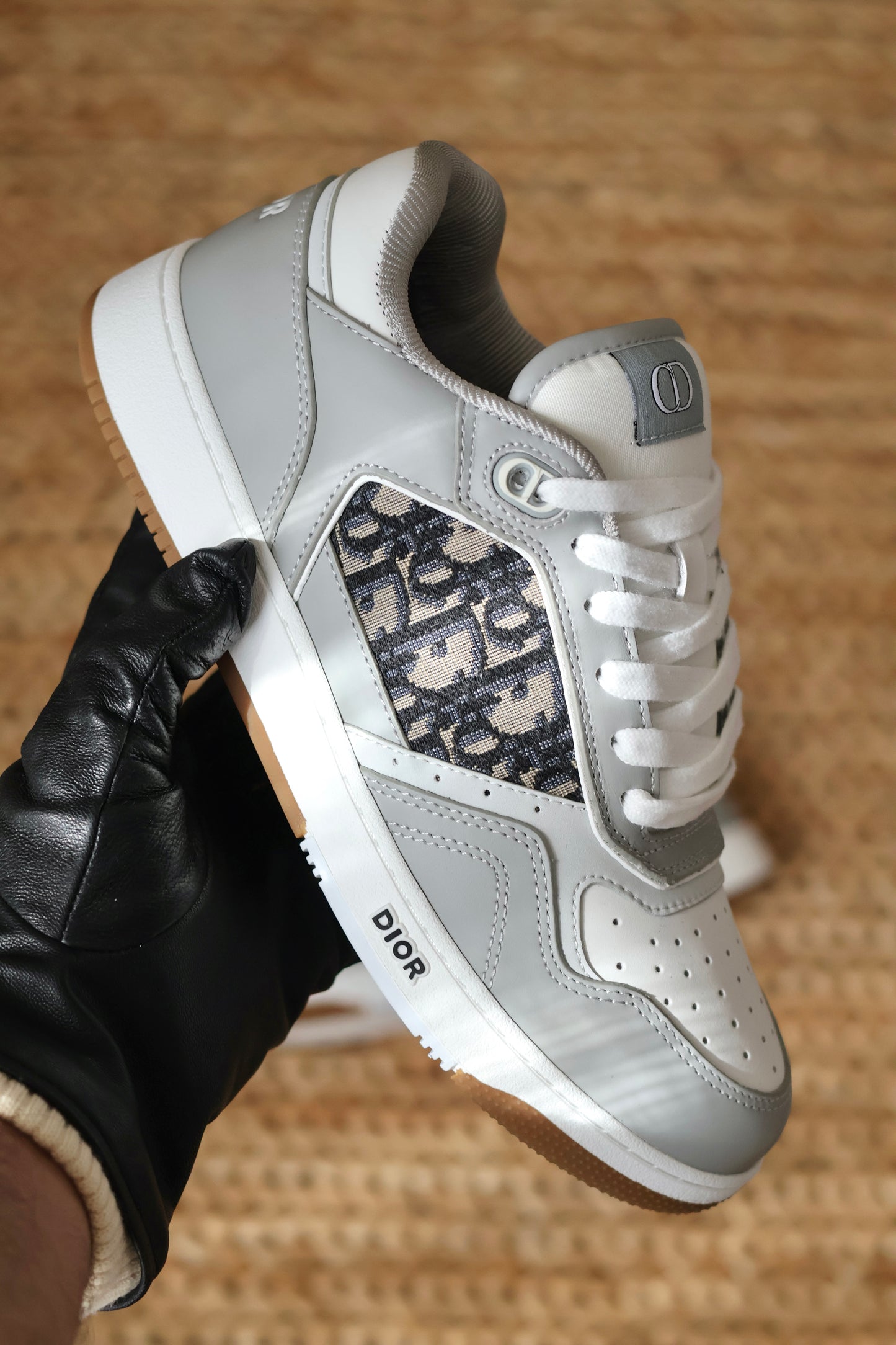 B27 Uptown Low-Top Sneaker