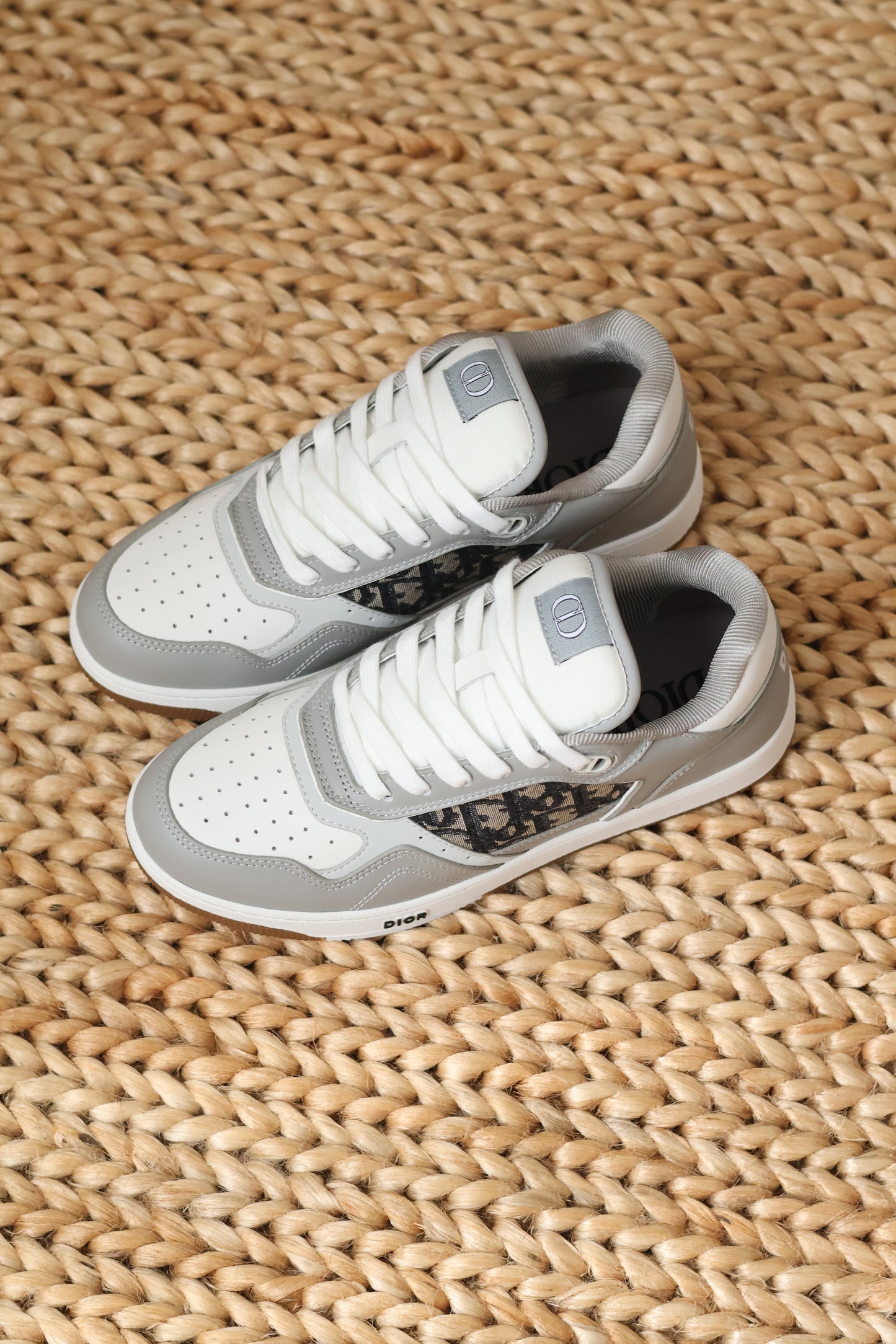 B27 Uptown Low-Top Sneaker