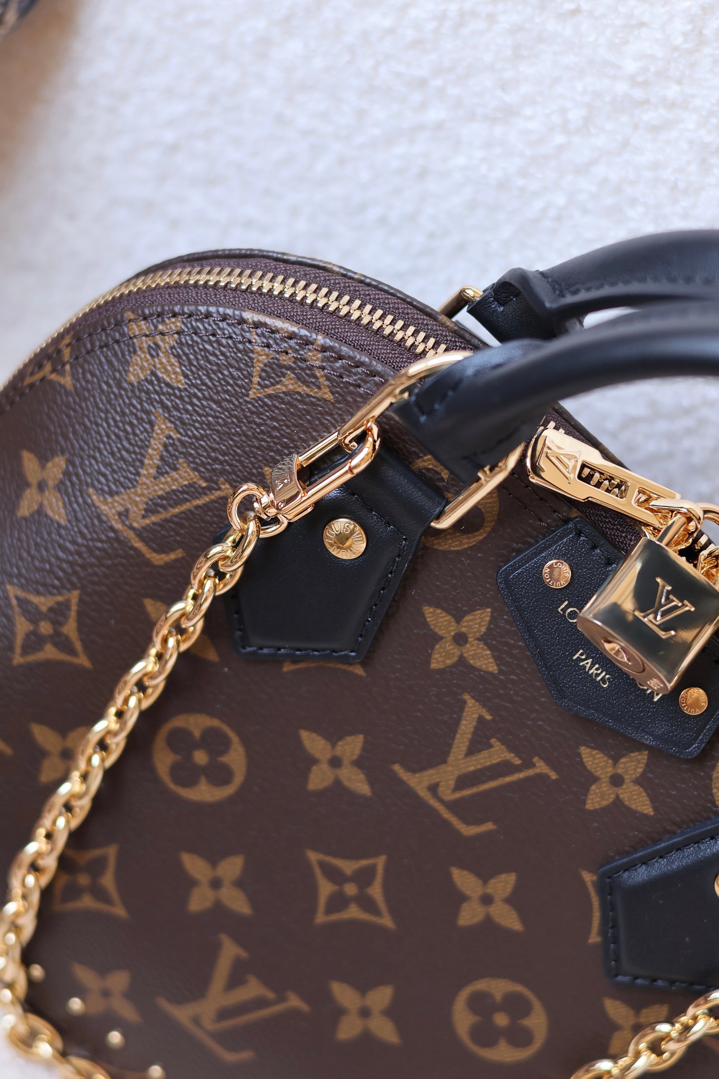 Alma Trunk BB