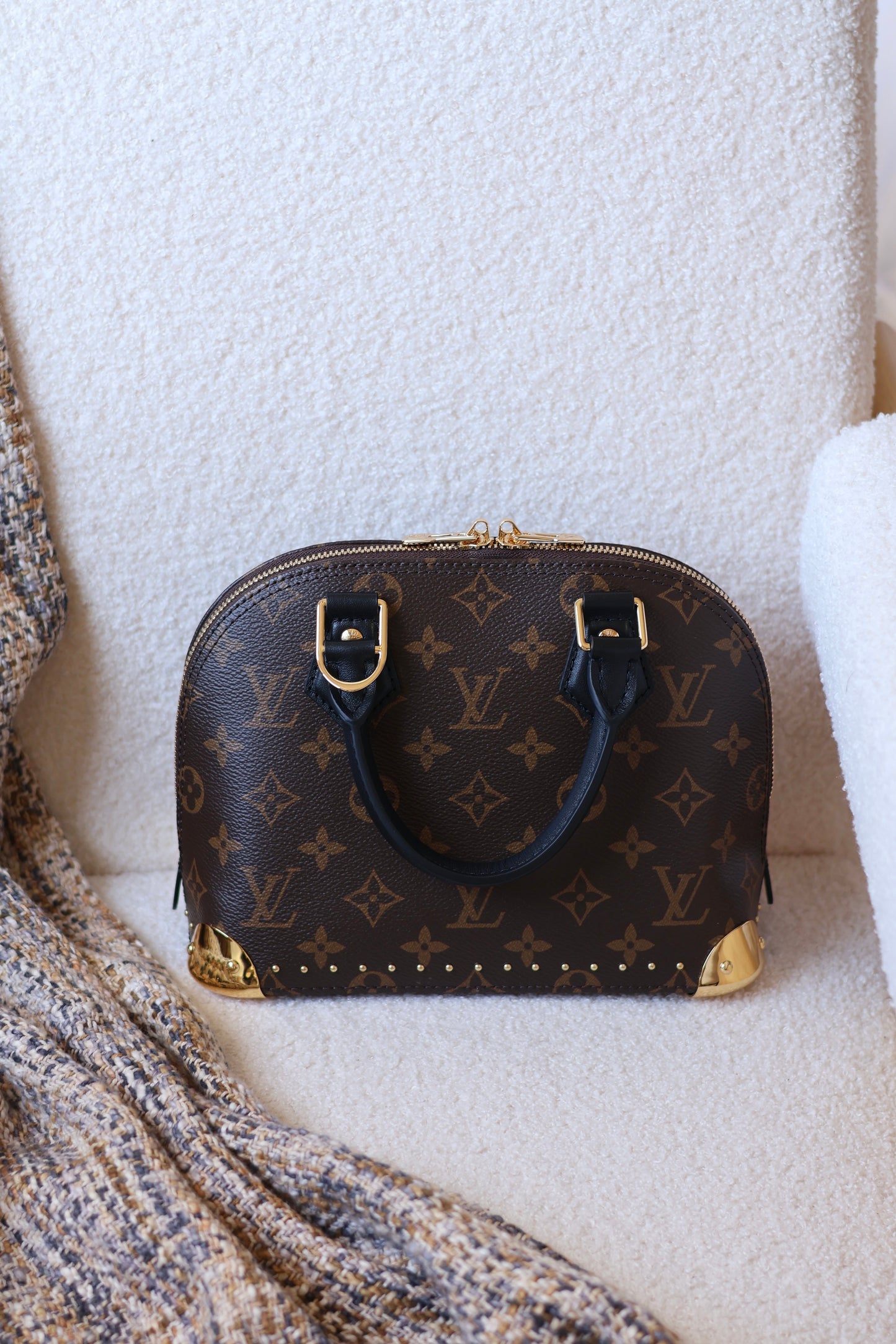 Alma Trunk BB