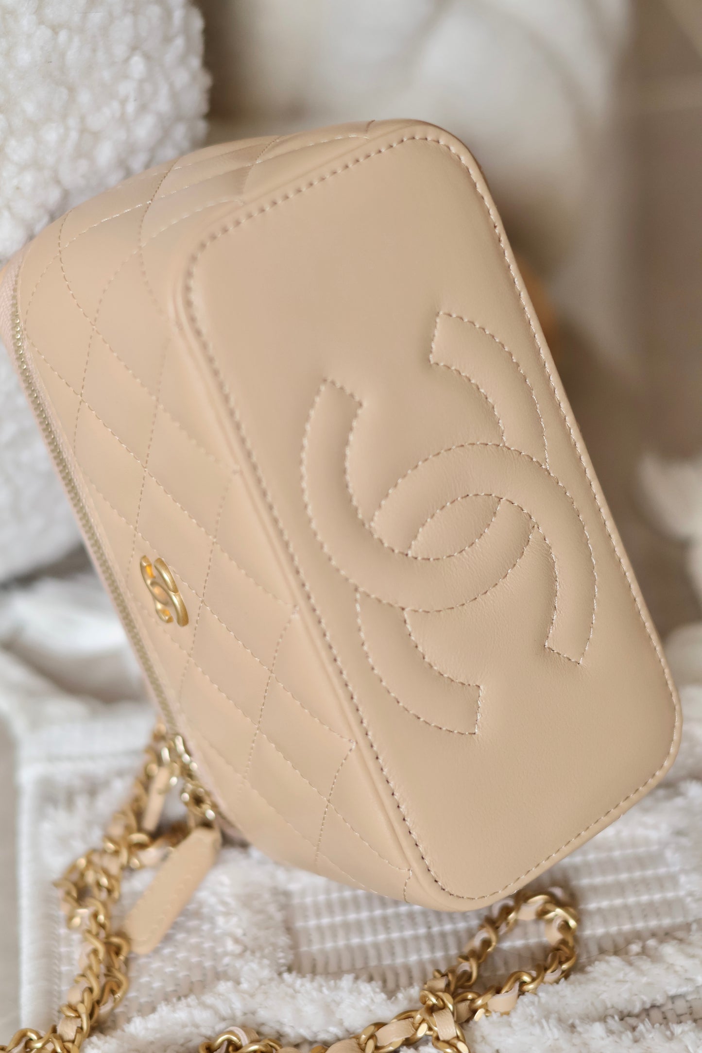 Long Vanity with Chain