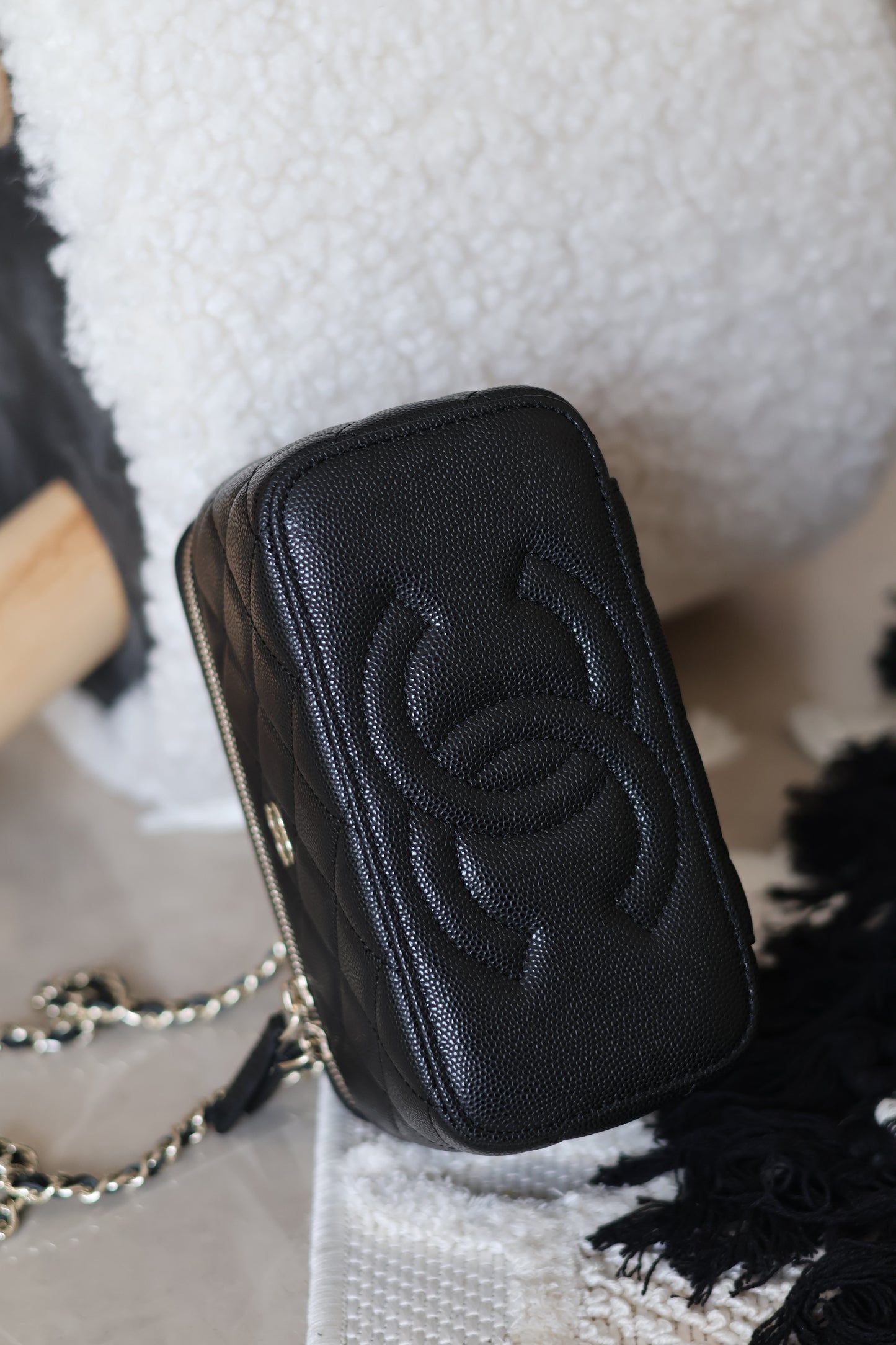 Classic Long Vanity With Chain Grained Calfskin