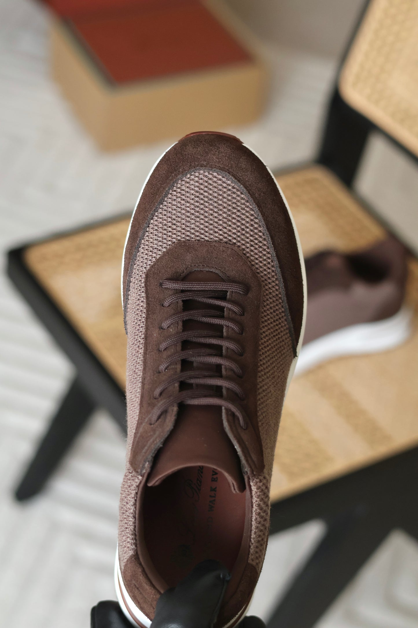 Week End Walk Sneaker