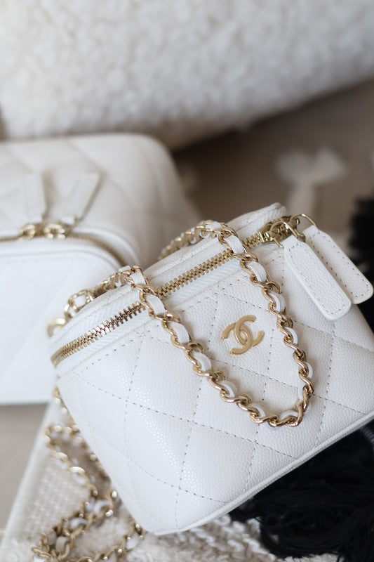 MINI Classic Long Vanity With Chain Grained Calfskin