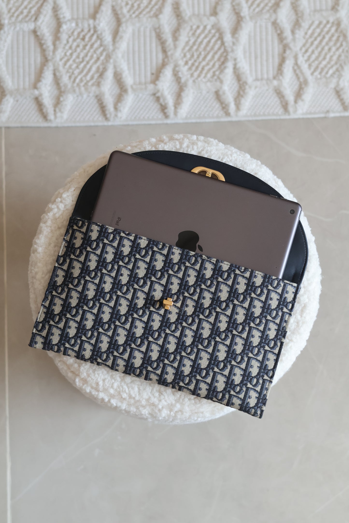 30 Montaigne Avenue Pouch with Flap