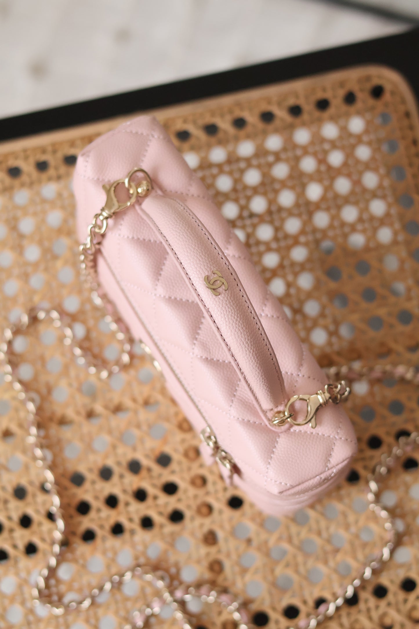 Vanity with Chain in Grained Calfskin