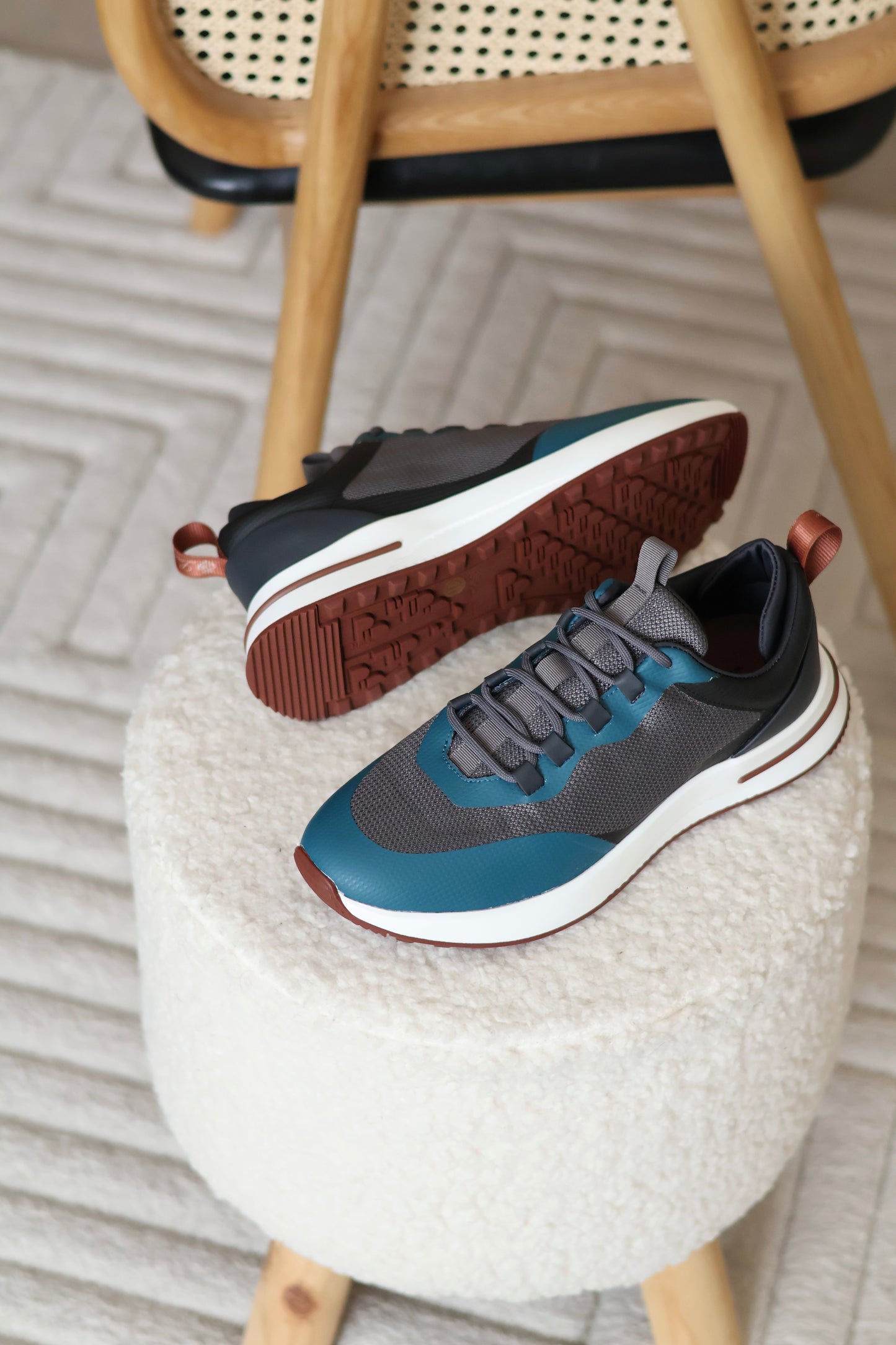 Week End Walk Sneaker