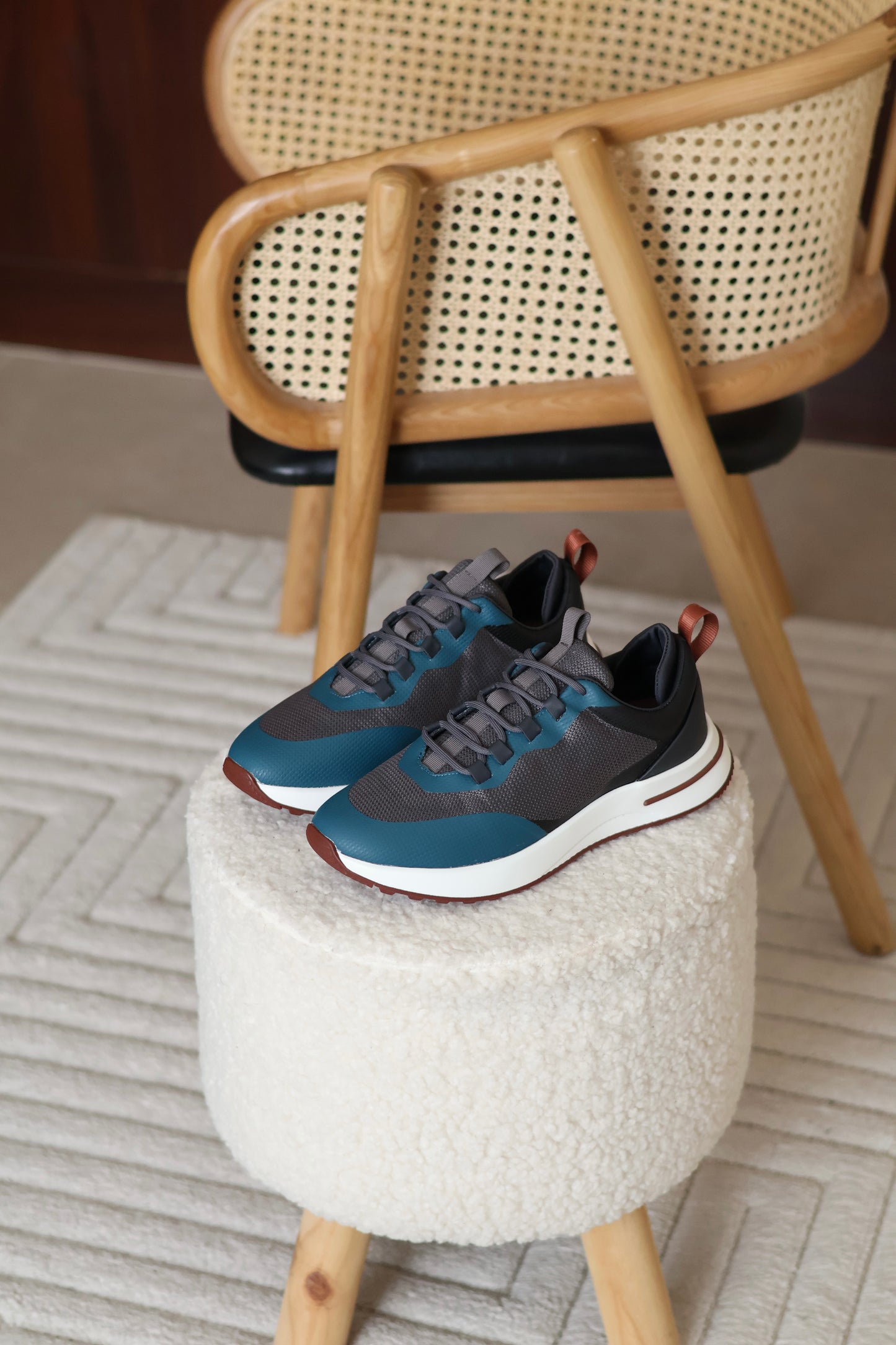 Week End Walk Sneaker