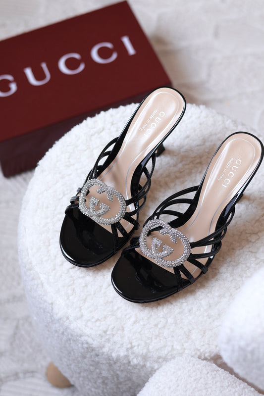 crystal Interlocking G