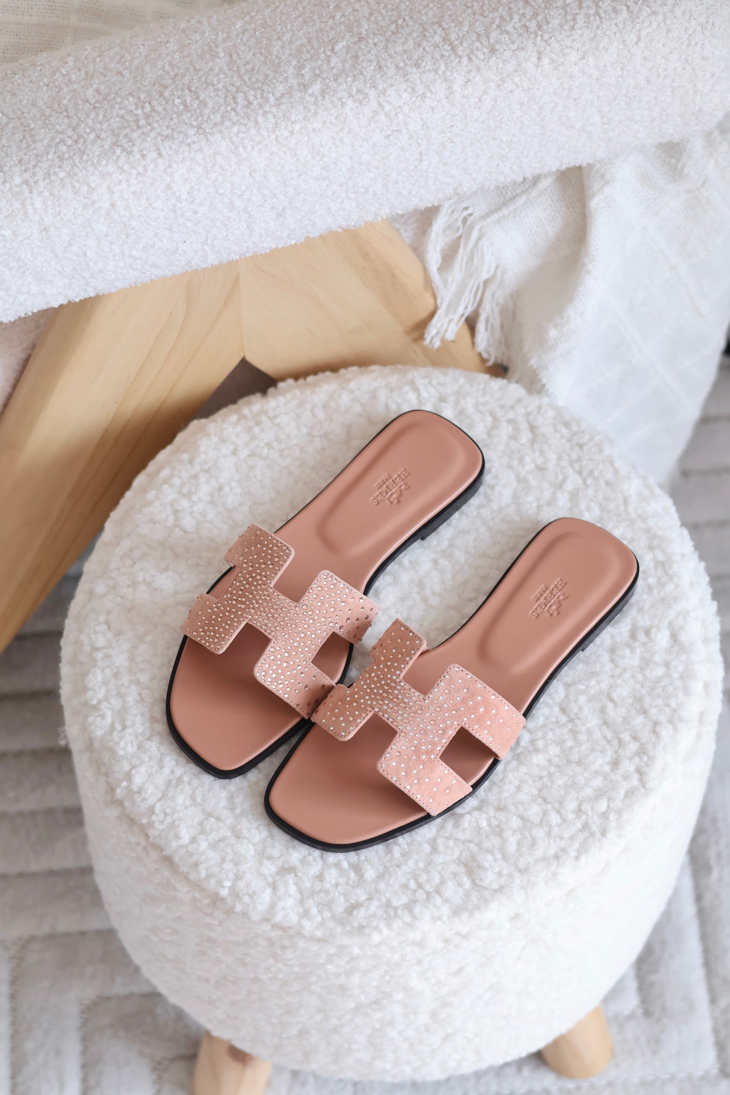 Oran sandal
