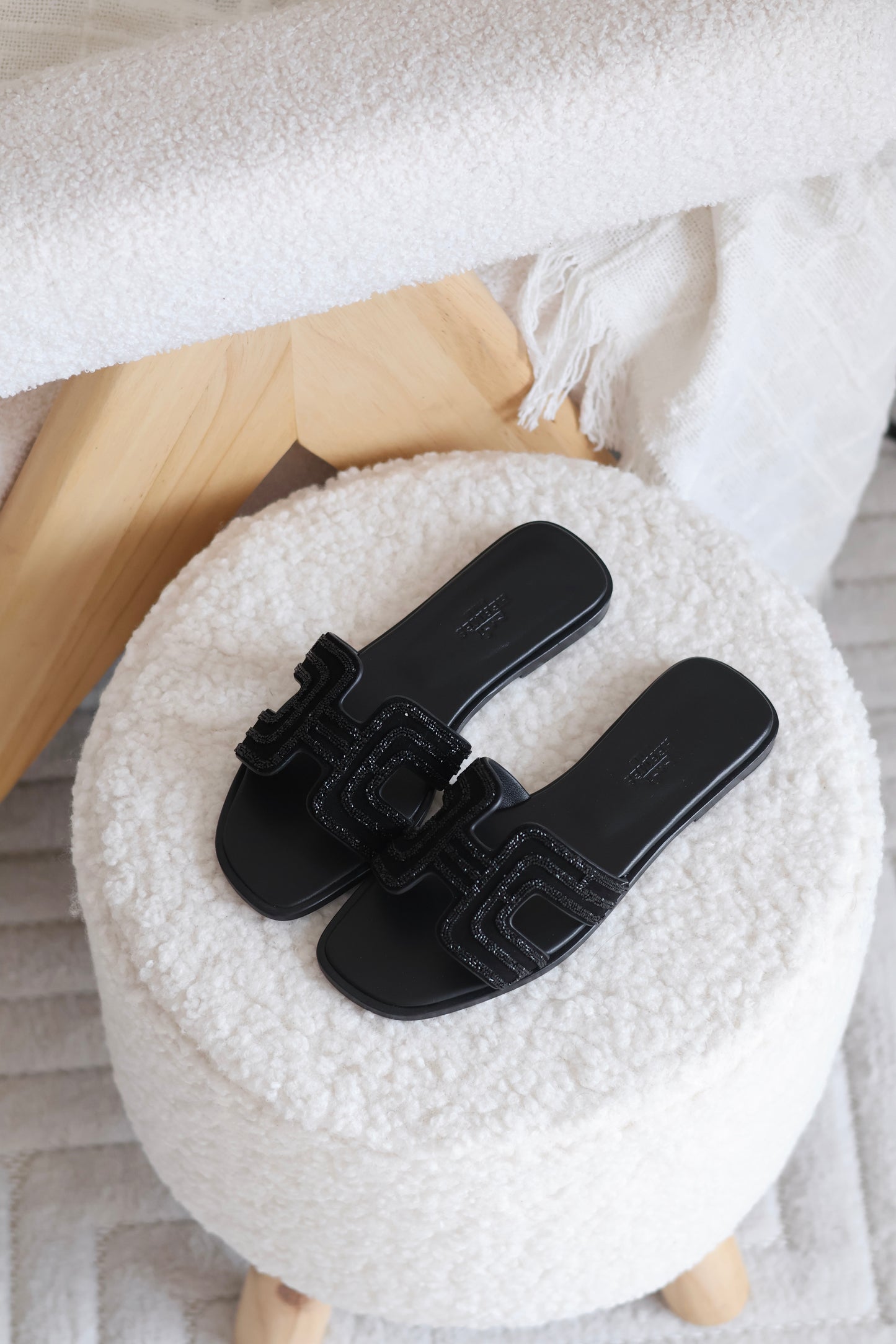 Oran sandal