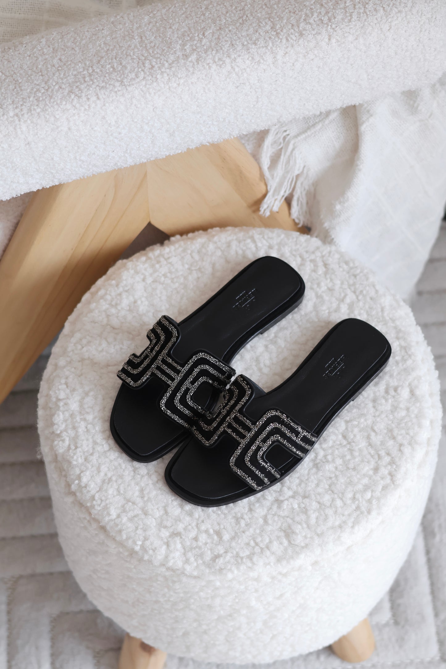 Oran sandal