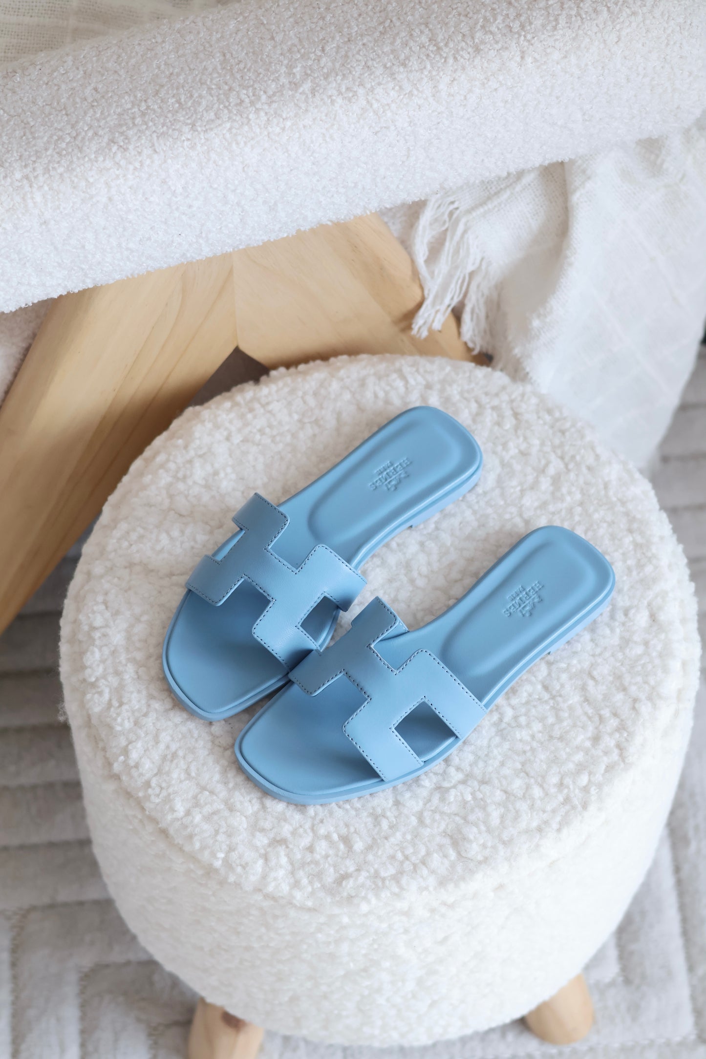 Oran sandal