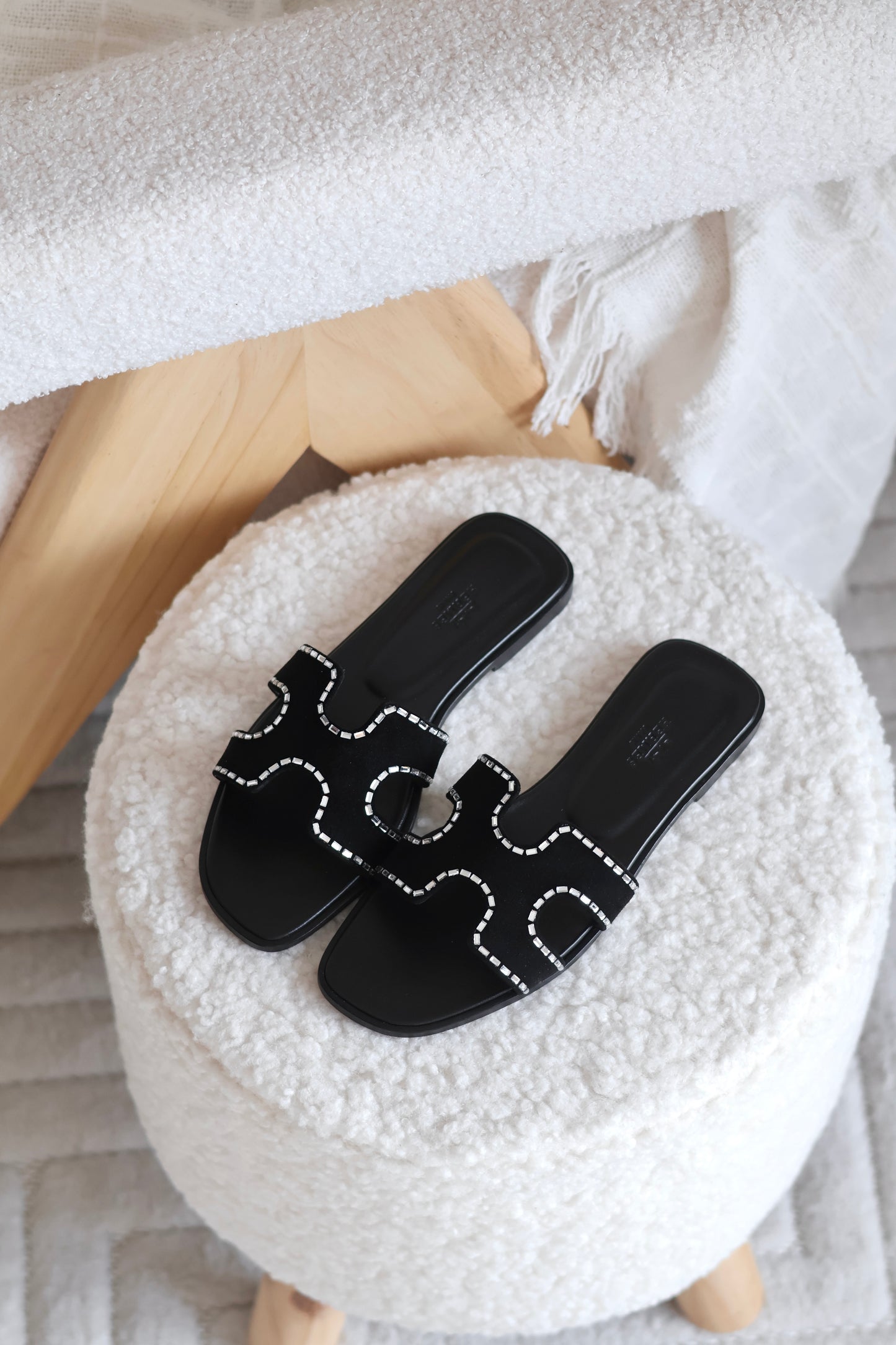 Oran sandal
