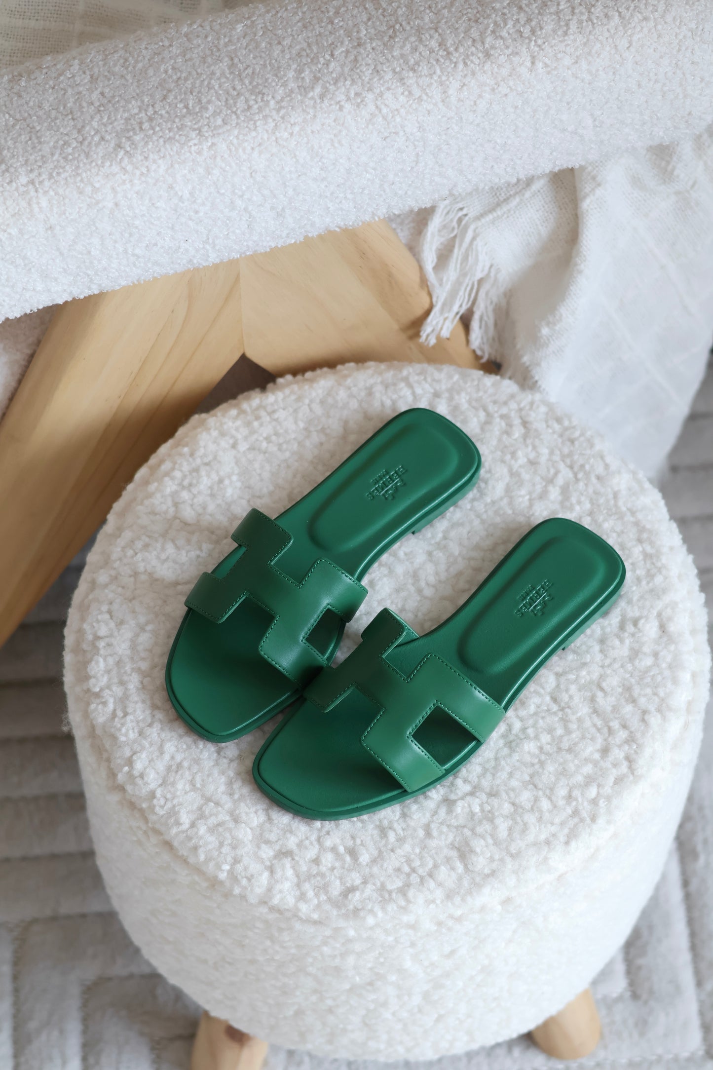 Oran sandal