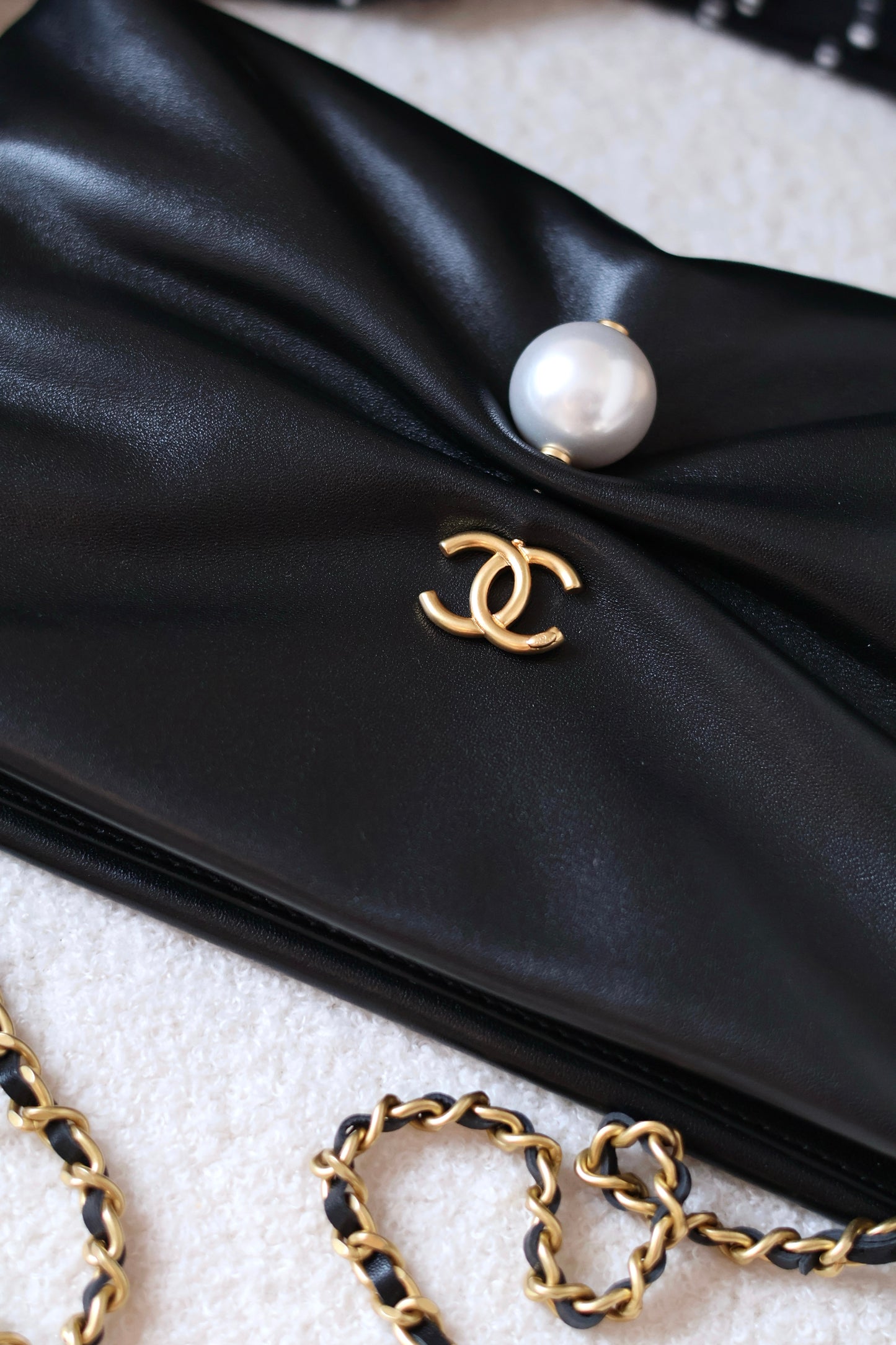 Clutch With Chain