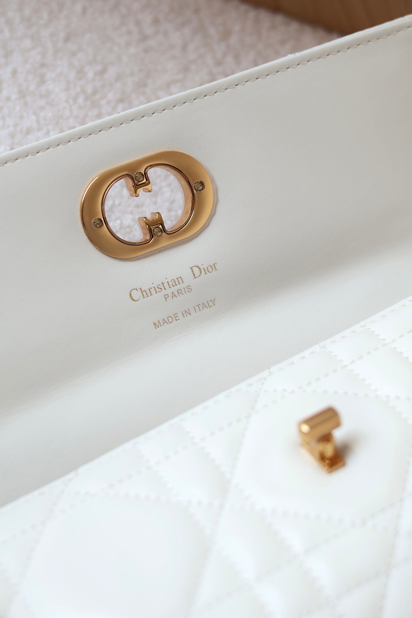 Miss Caro Top Handle-pouch